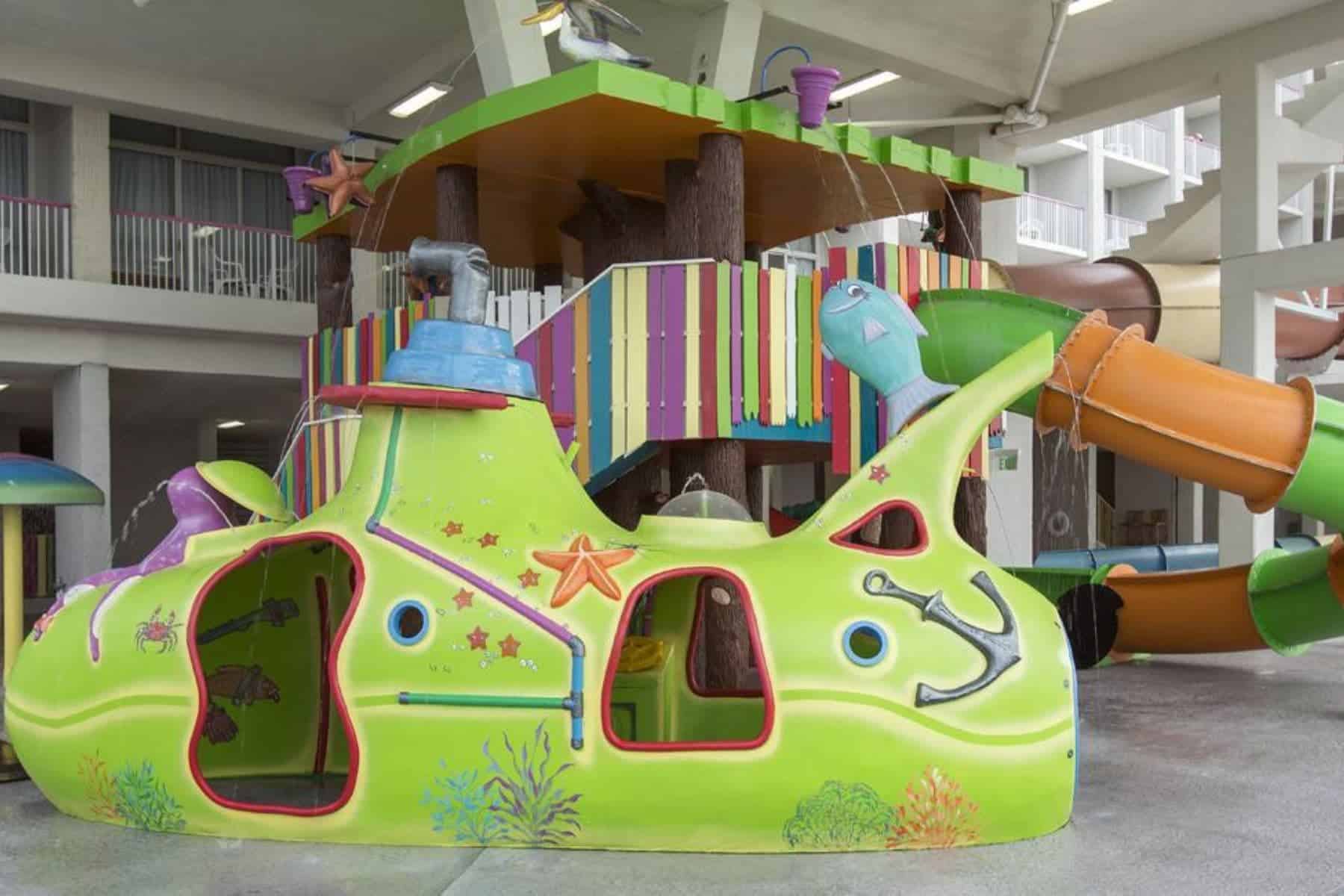 crown-reef-beach-resort-and-waterpark-kids