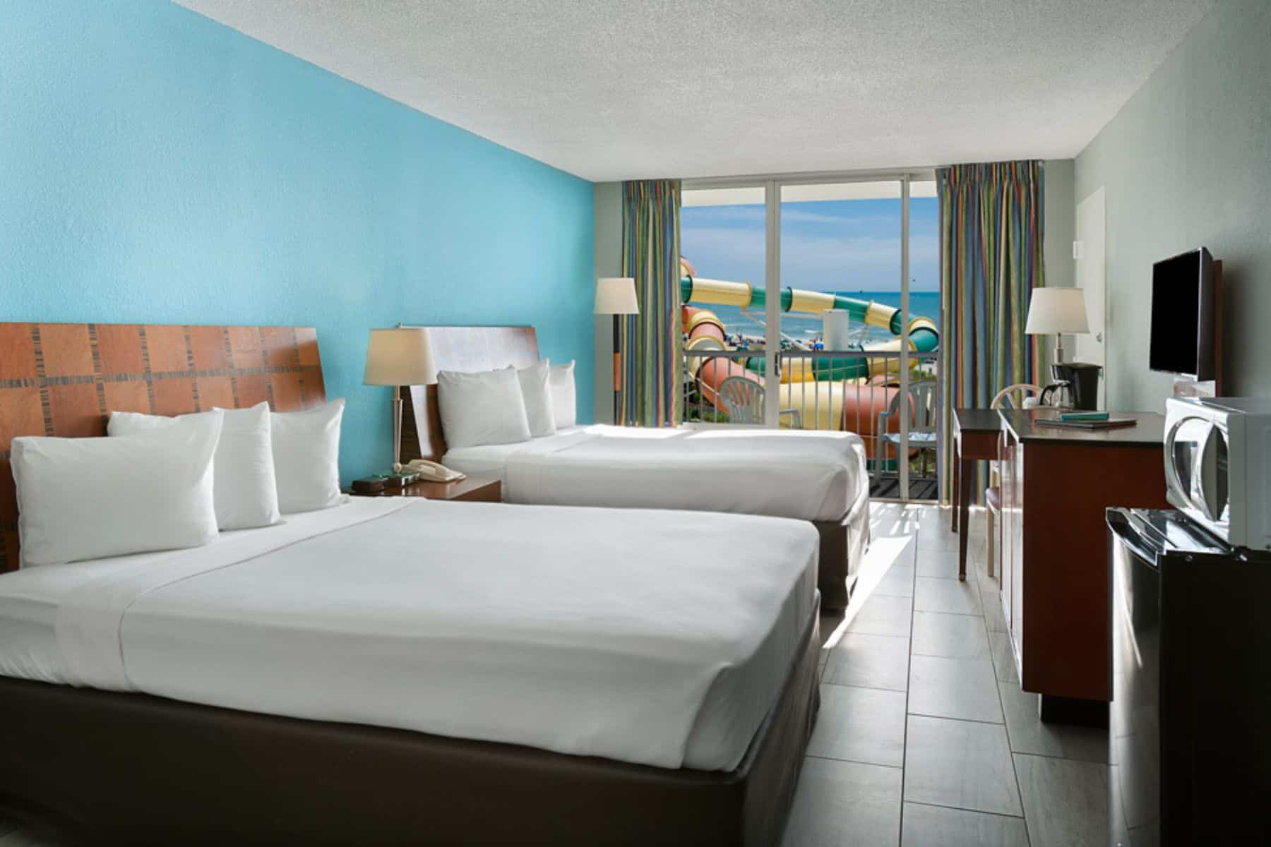 Crown Reef Beach Resort And Waterpark Two Beds