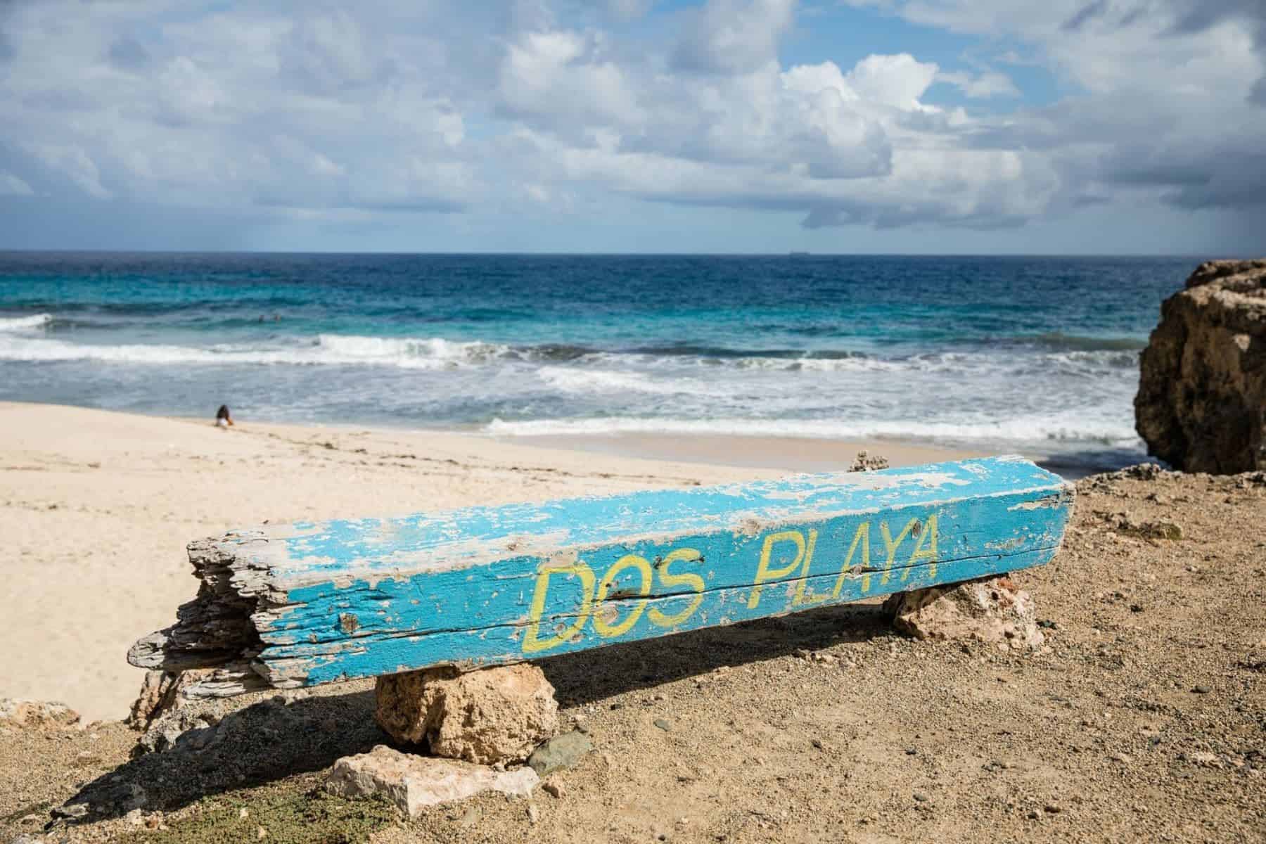 dos-playa-signage