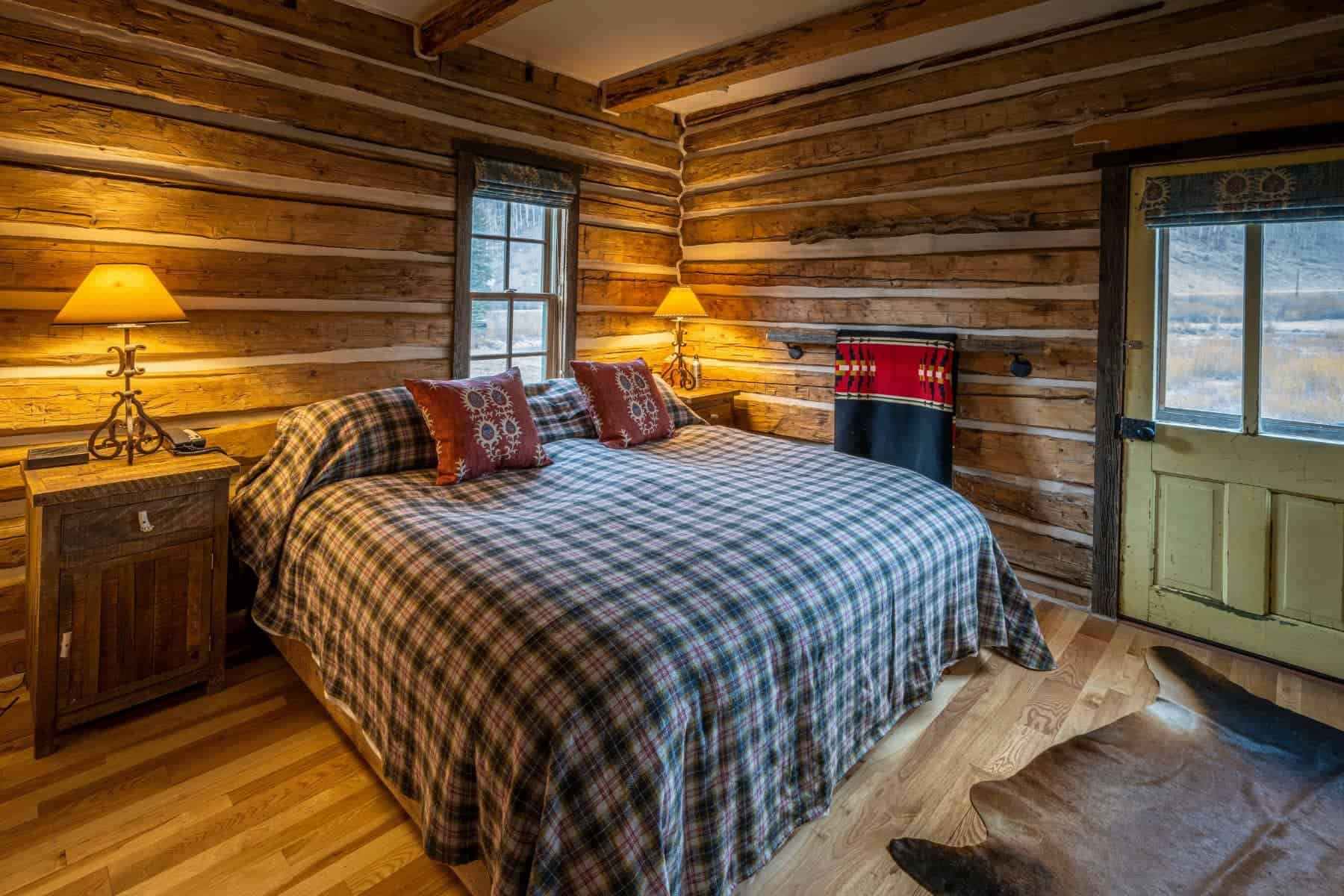 dunton-hot-springs-rico-colorado-tiping