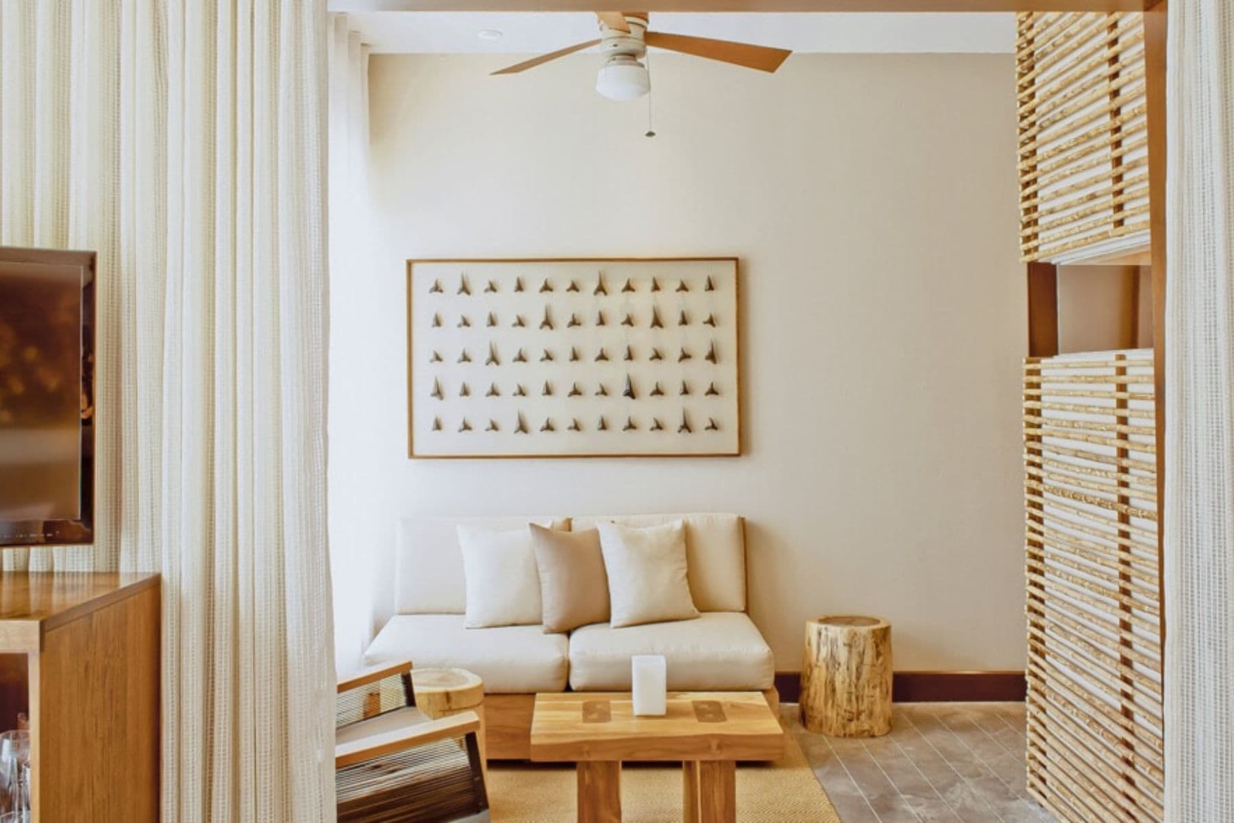 el-mangroove-autograph-collection-living-room