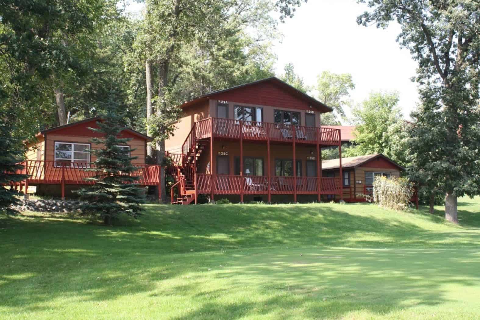 fair-hills-resort-detroit-lakes-minnesota-cabin-red