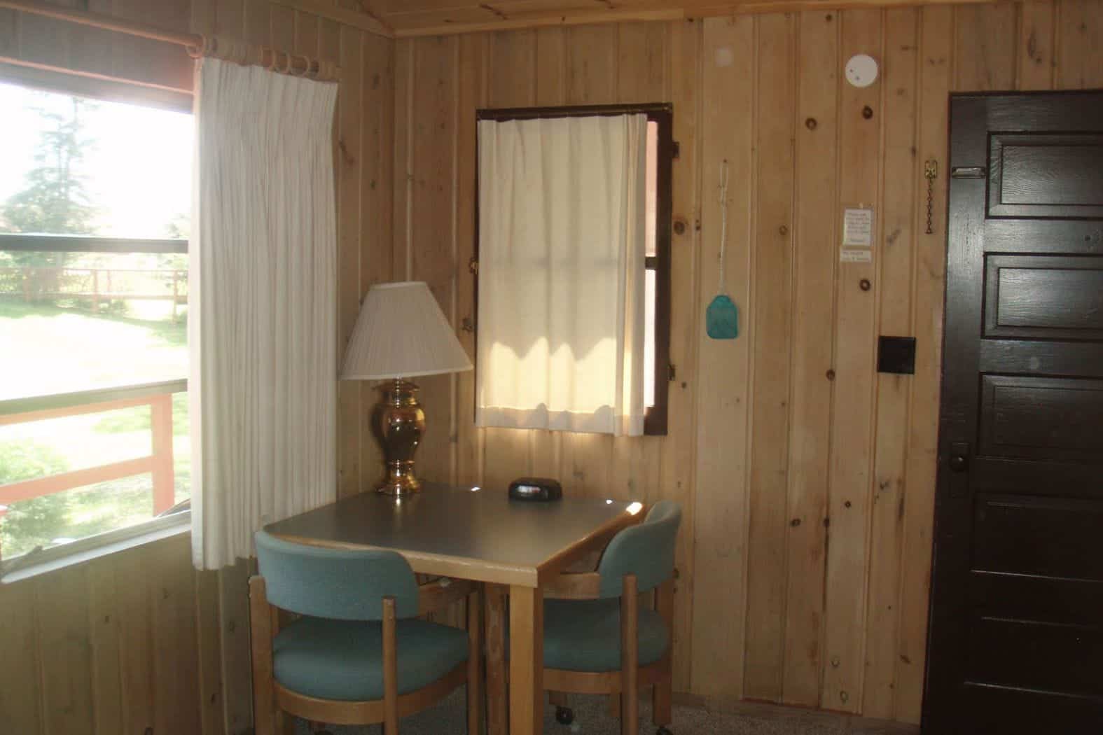 fair-hills-resort-detroit-lakes-minnesota-lamp-shade