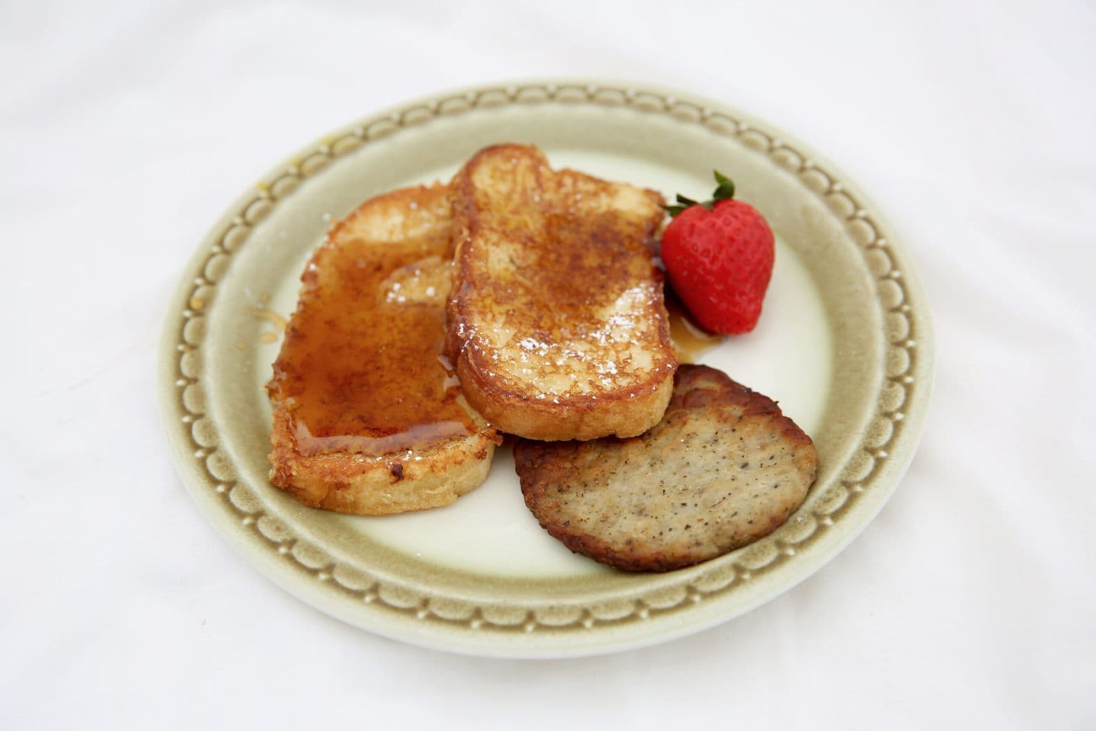 fair-hills-resort-detroit-lakes-minnesota-strawberry