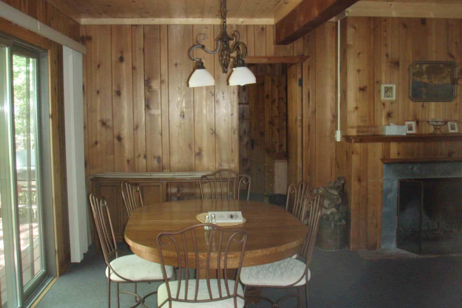 fair-hills-resort-detroit-lakes-minnesota-table