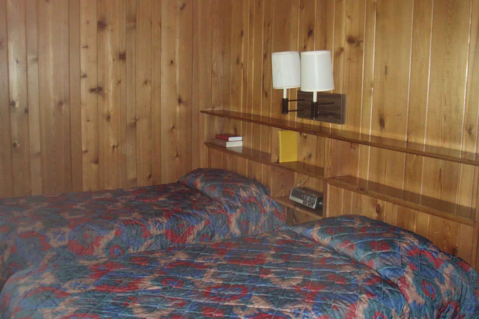 fair-hills-resort-detroit-lakes-minnesota-two-bed