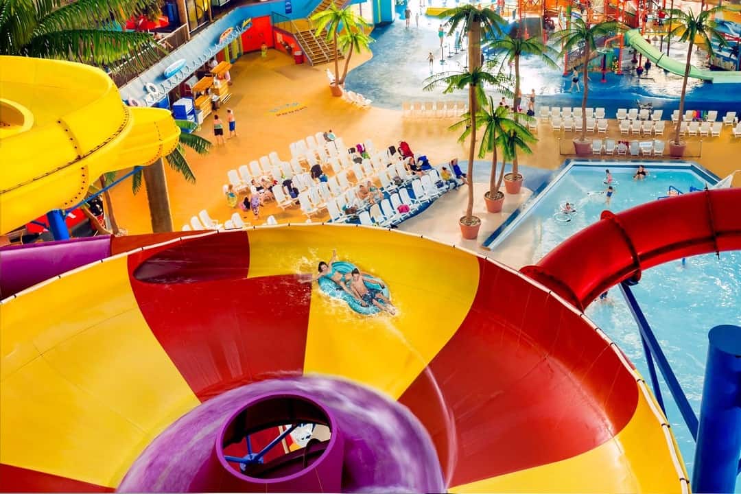 fallsview-indoor-waterpark-spiral