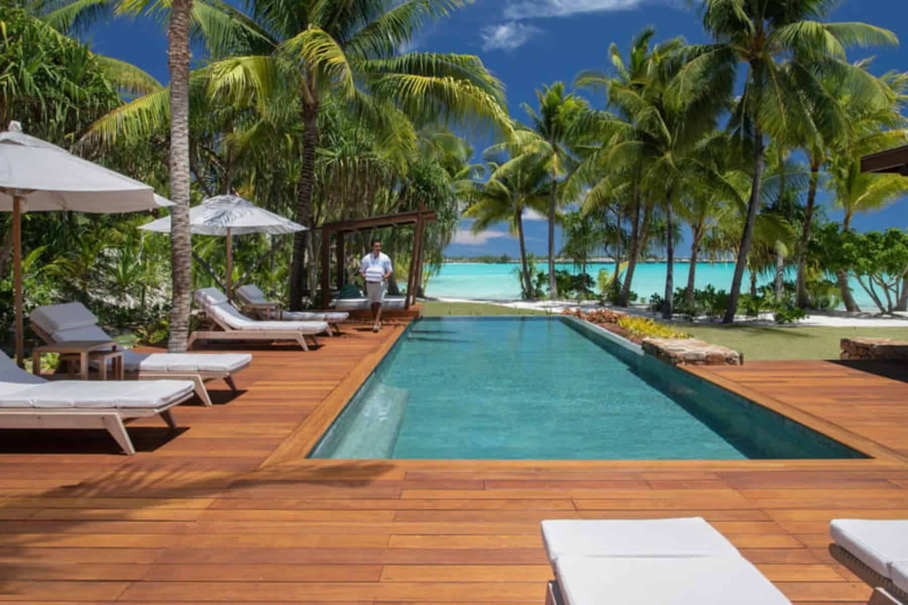 four season resort bora