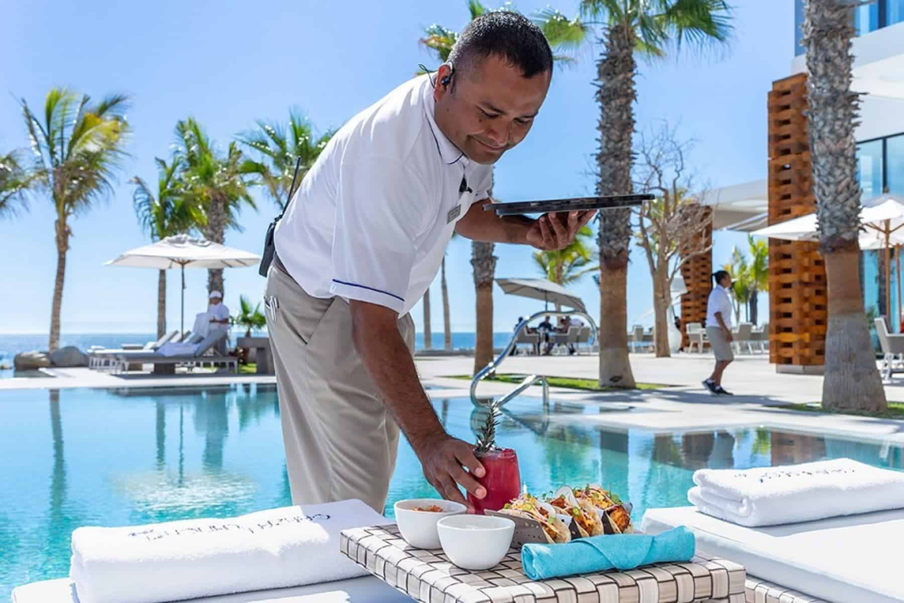 garza-blanca-resort-pool-snack