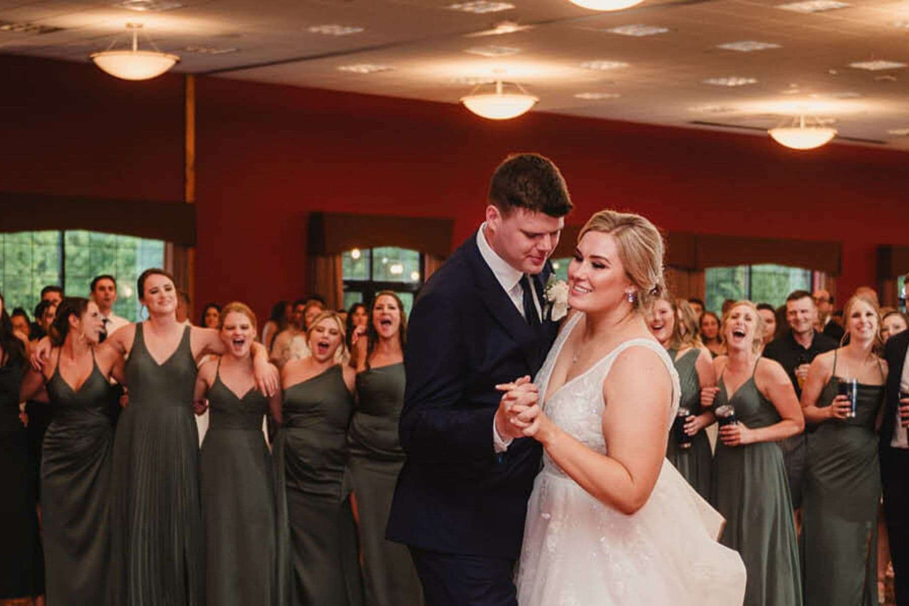 glacier-canyon-lodge-wedding