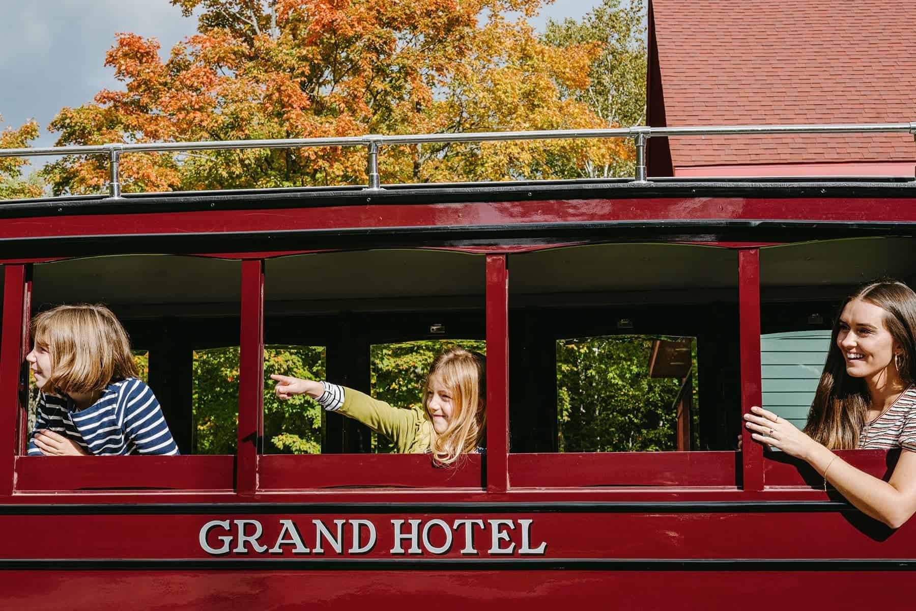 grand-hotel-mackinac-island-michigan-tour
