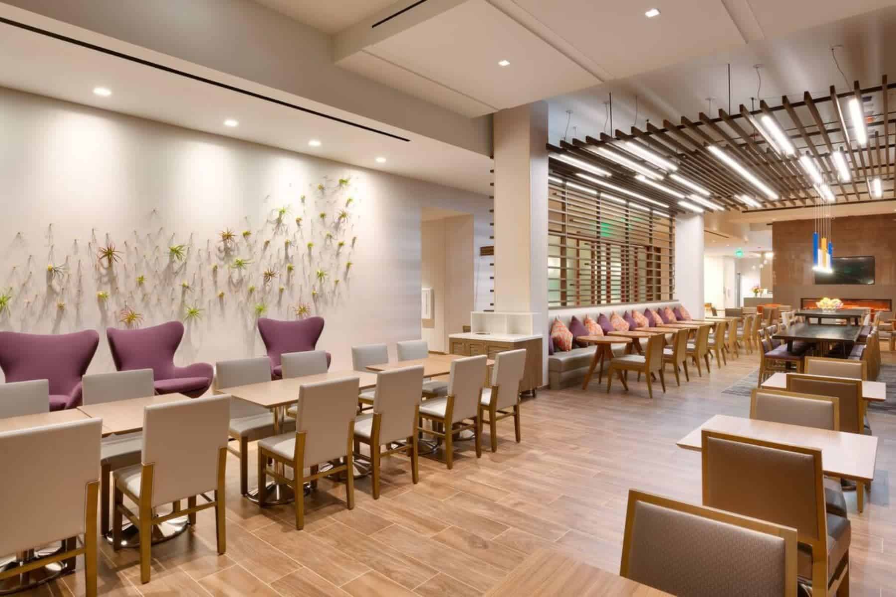 Hampton Inn And Suites Anaheim Restaurant