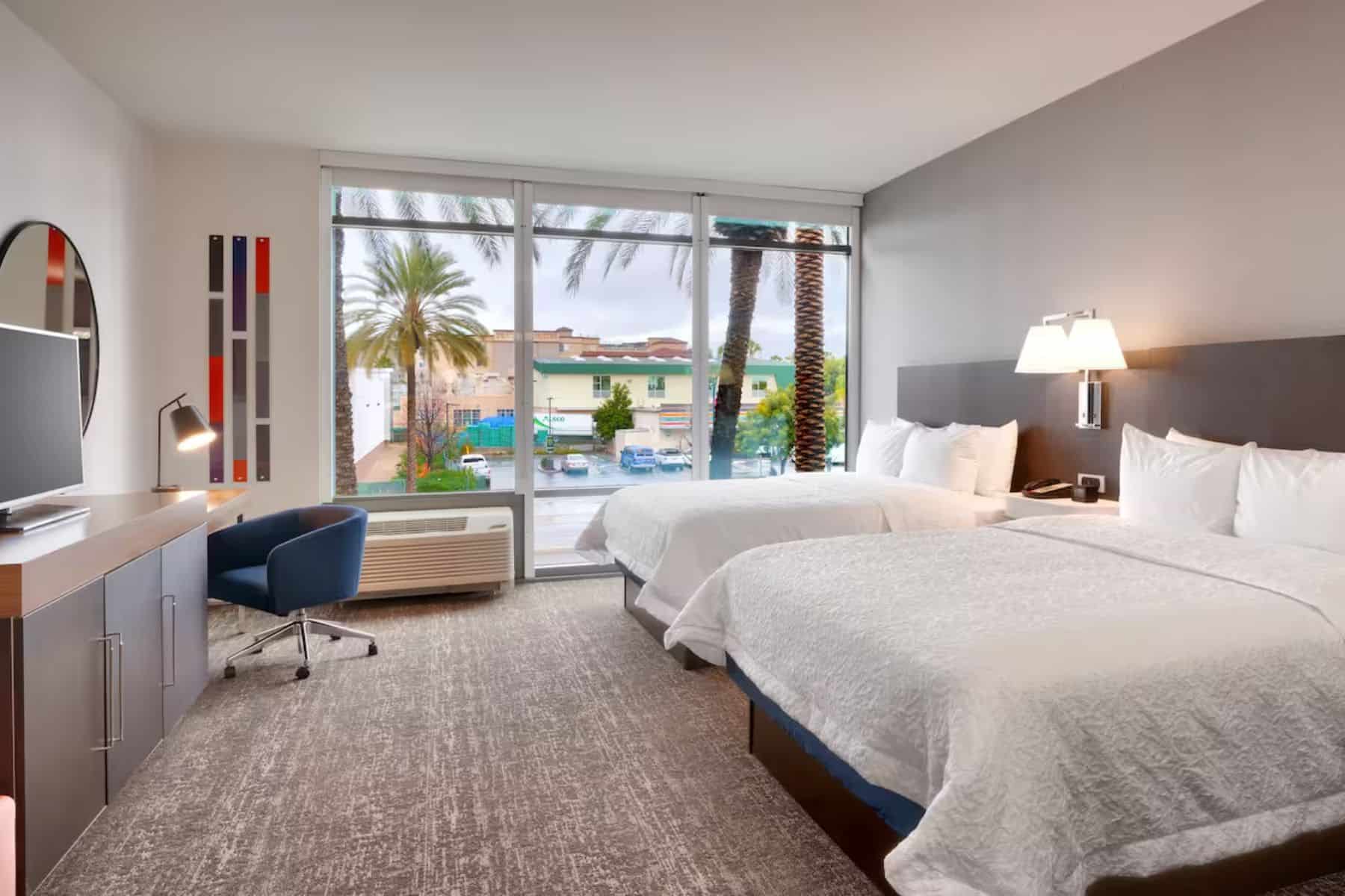 Hampton Inn And Suites Anaheim Two Beds