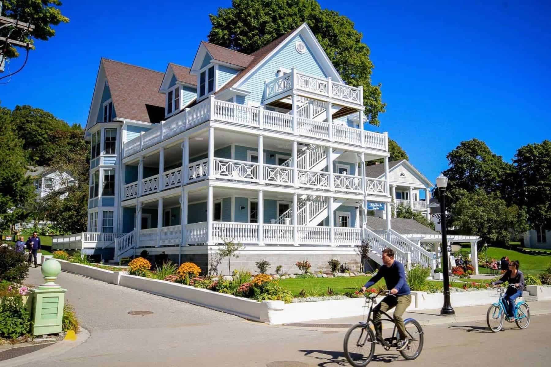 harbour-view-inn-side