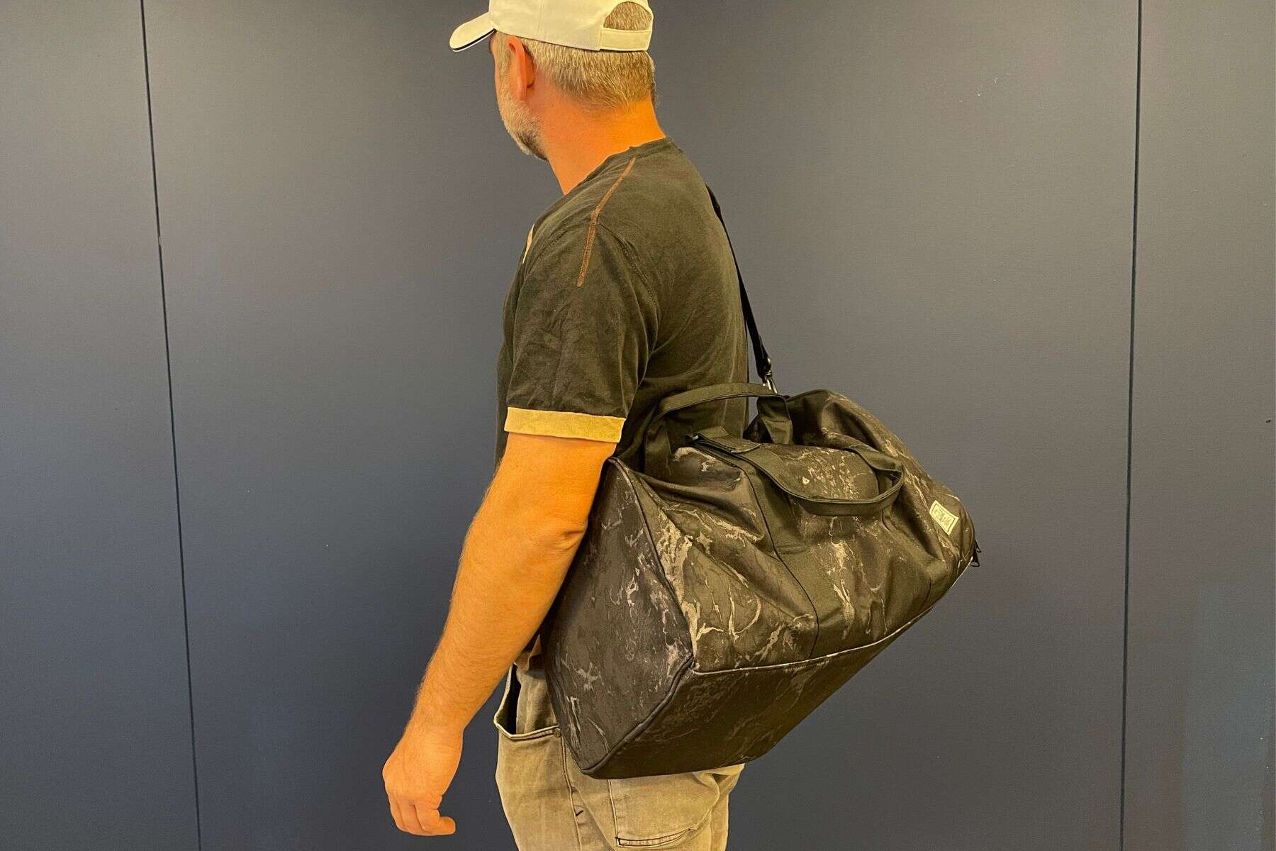 herschel-duffle-bag-front