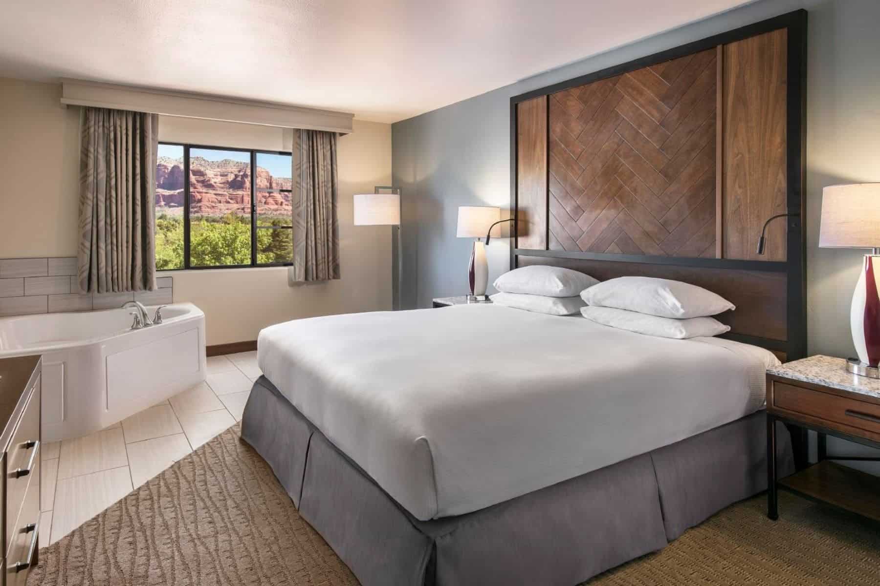 hilton-sedona-resort-at-bell-rock-bed