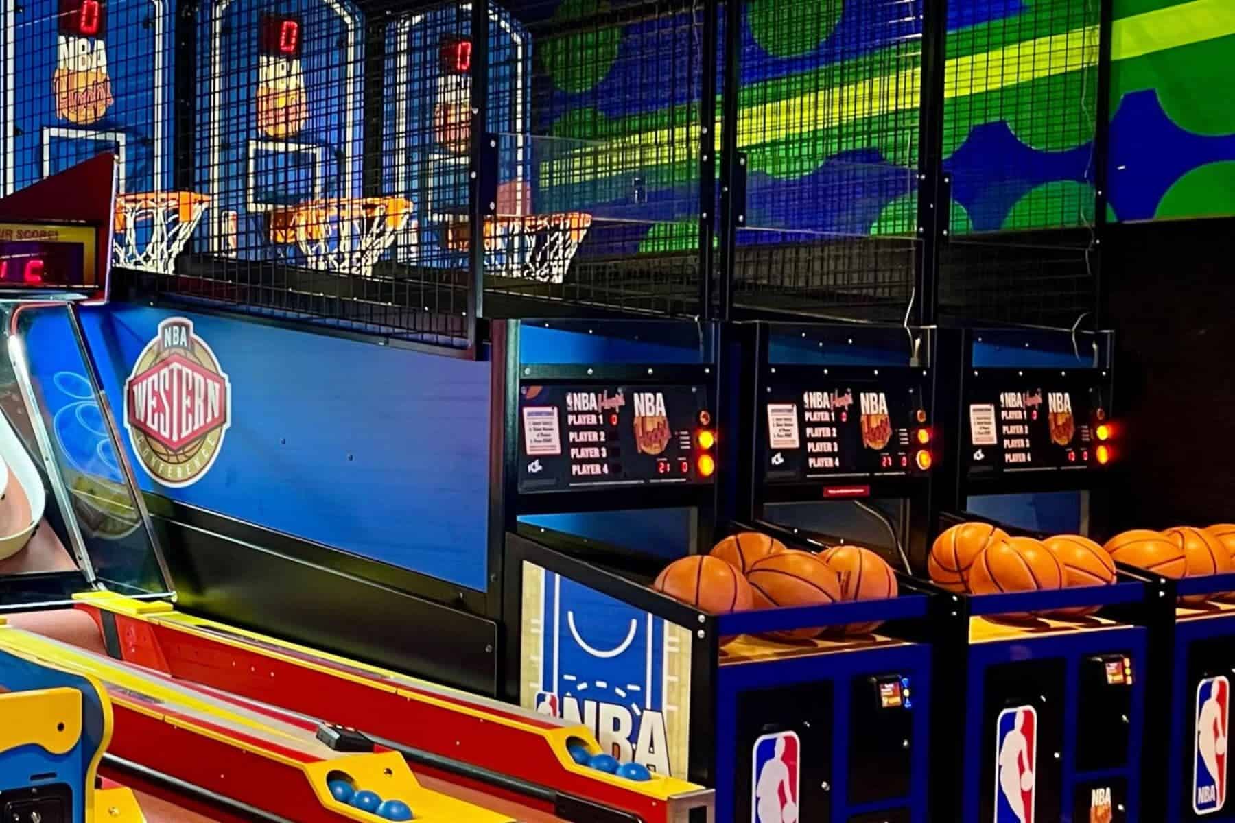 holiday-inn-resort-orlando-suites-waterpark-basketball