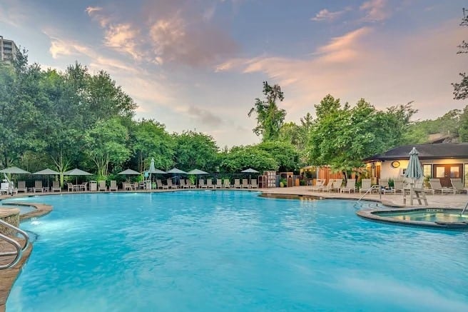 Houstonian Hotel Main Pool