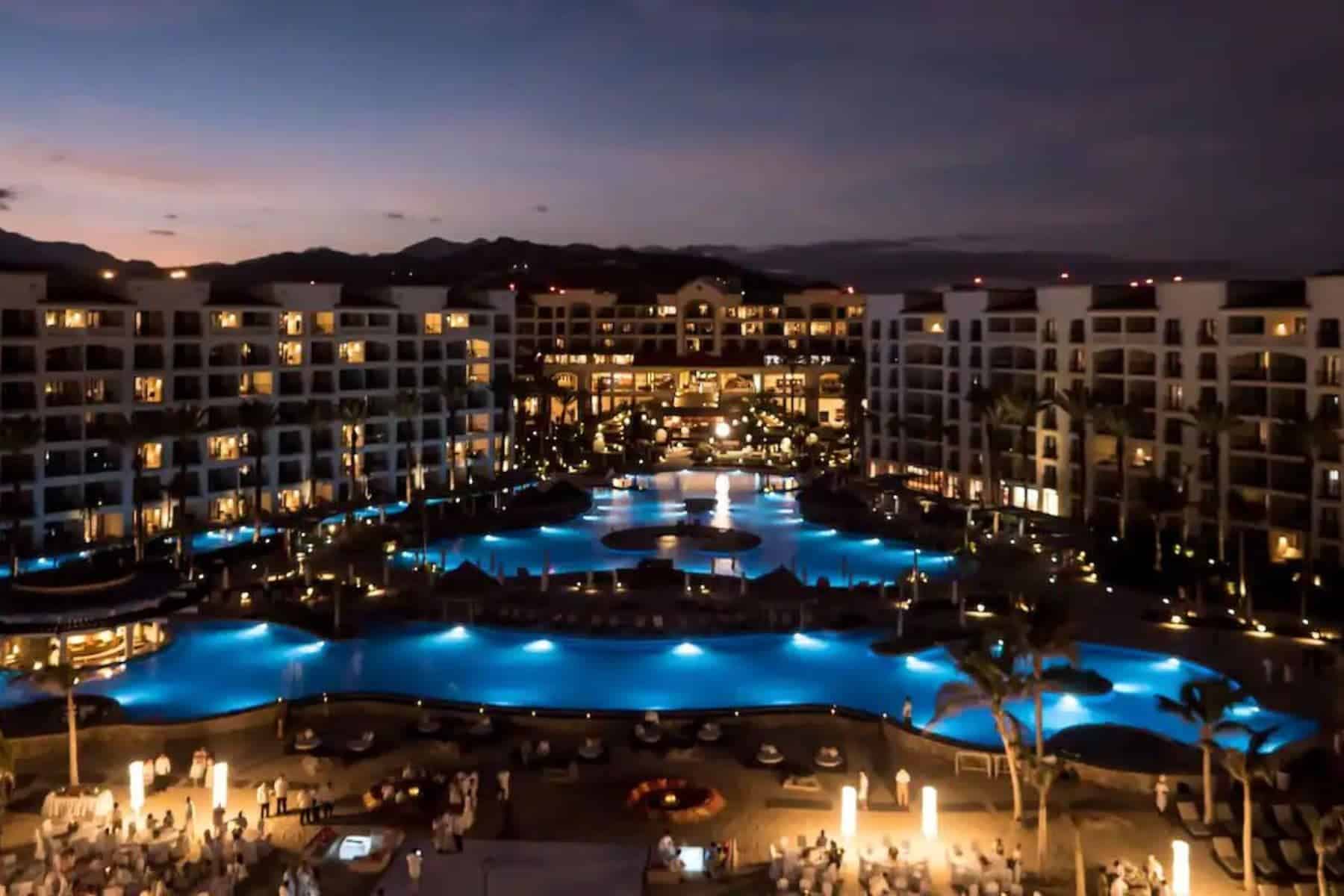 hyatt-ziva-los-cabos-night-close