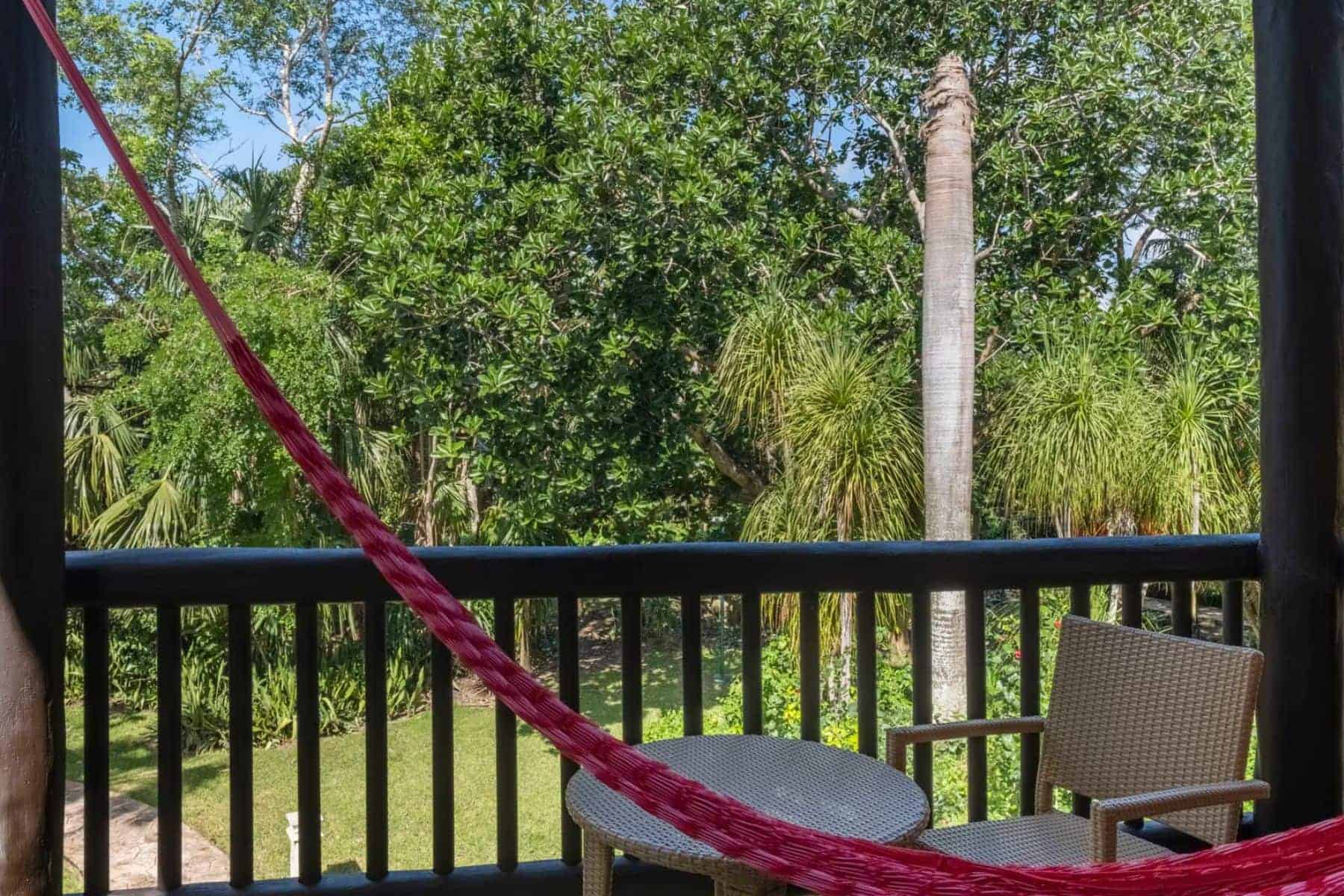 iberostar-cozumel-terrace-swing