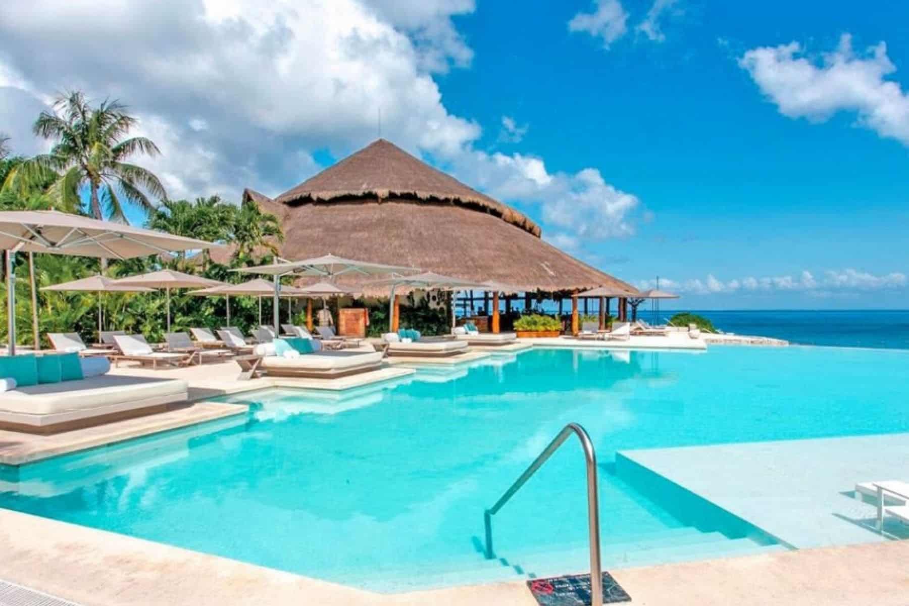 intercontinental-presidente-cozumel-pool