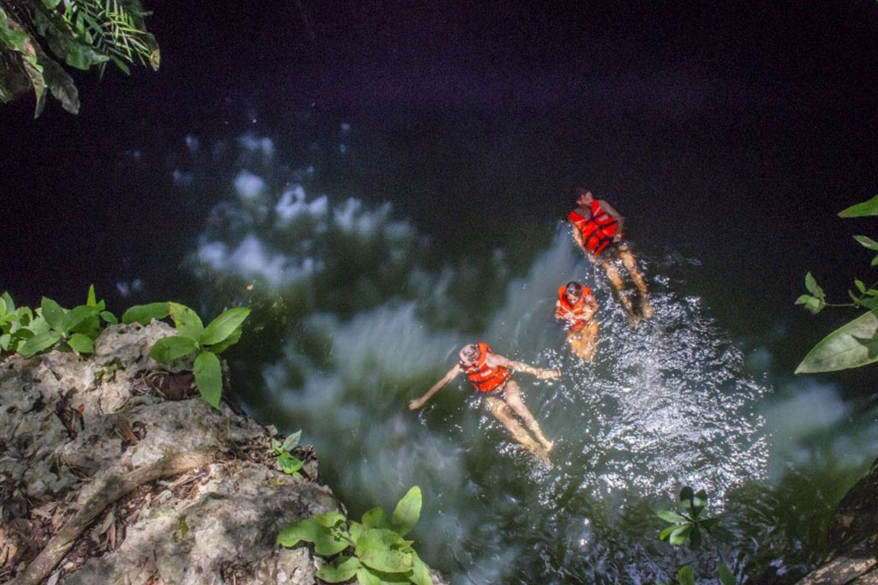 intercontinental-presidente-cozumel-swim
