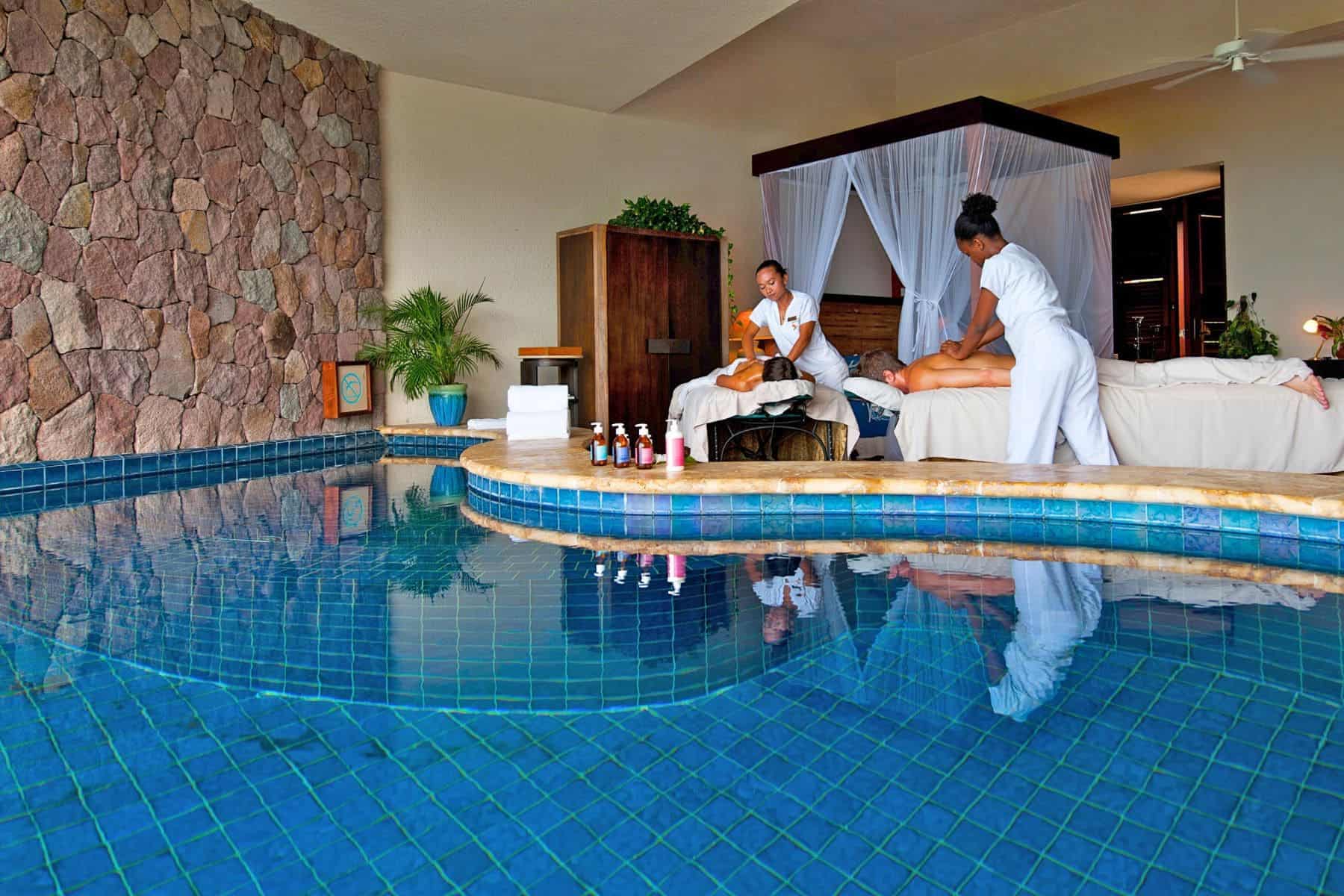 jade-mountain-resort-st-lucia-pool-spa