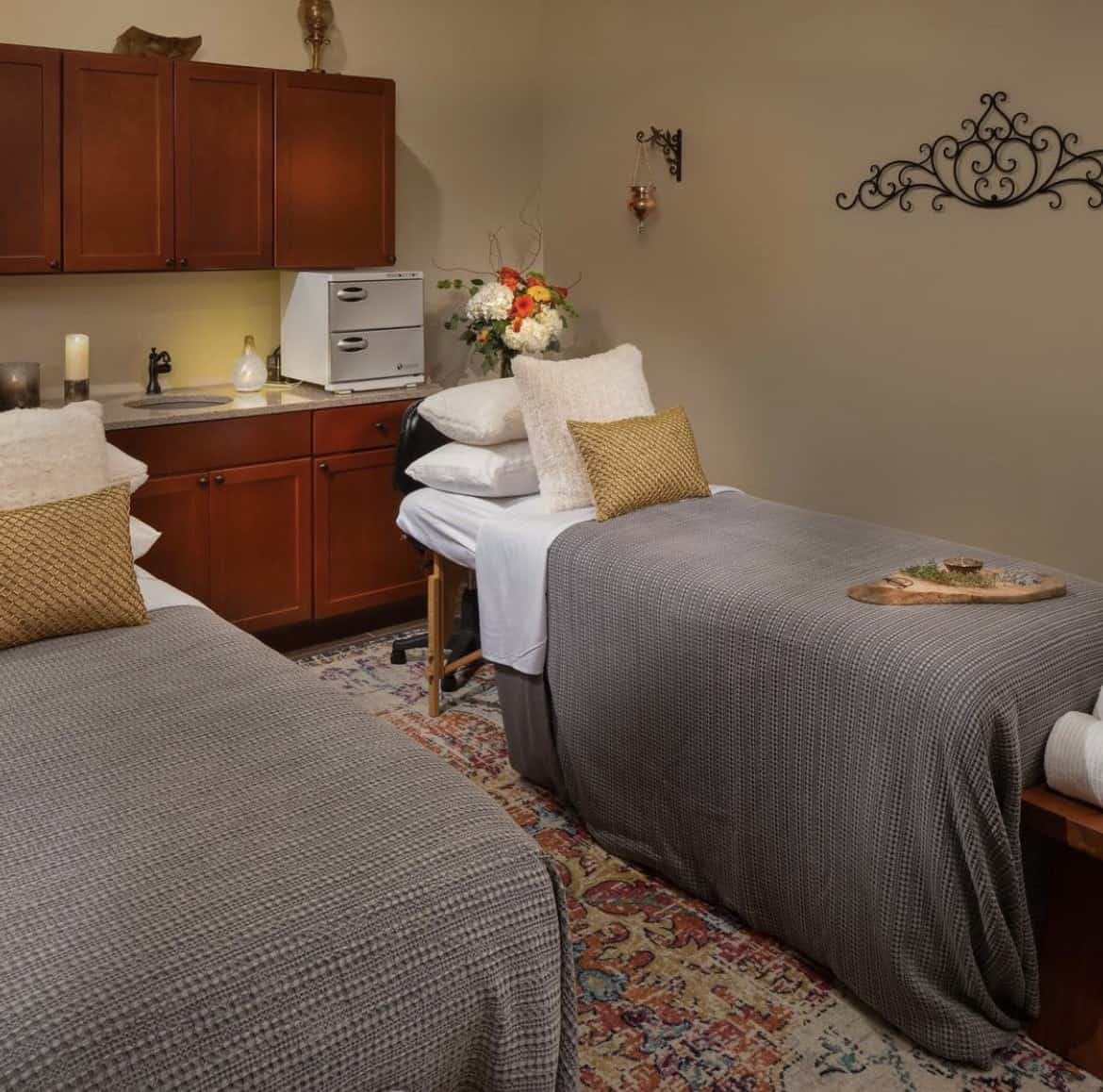 Jl Bar Ranch Spa Beds