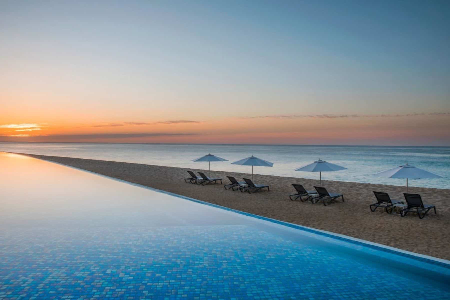 le-blanc-spa-and-resort-cabo-infinity-pool