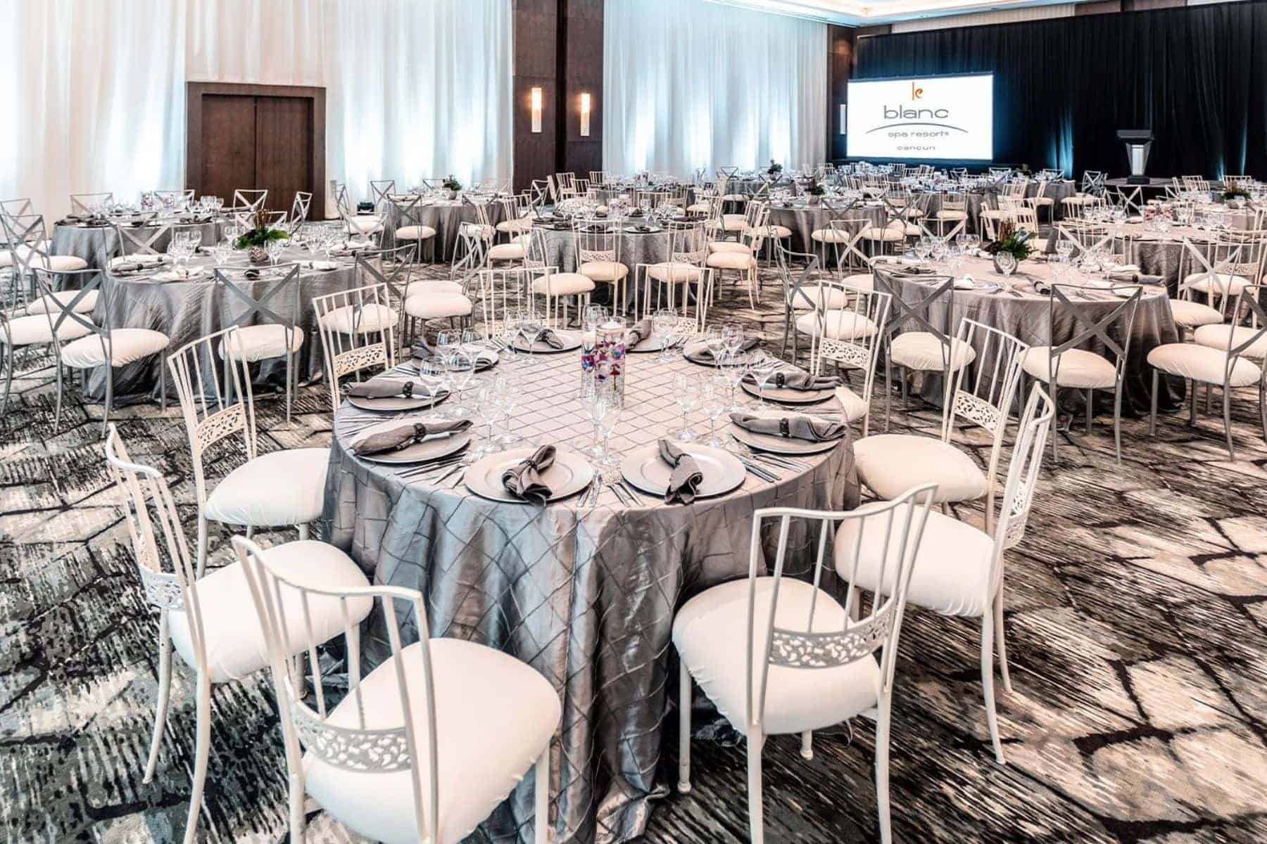 le-blanc-spa-resort-sand