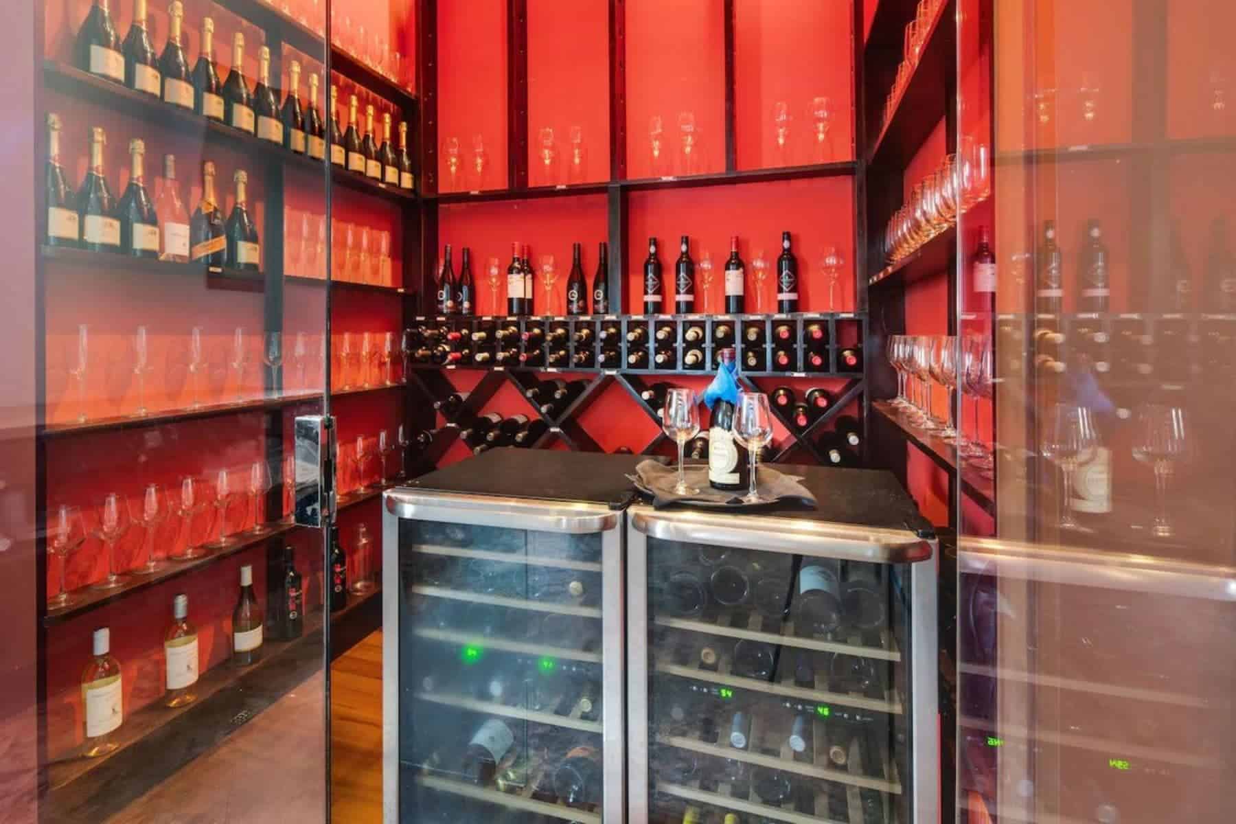 Le Bouchon Wine Drinks