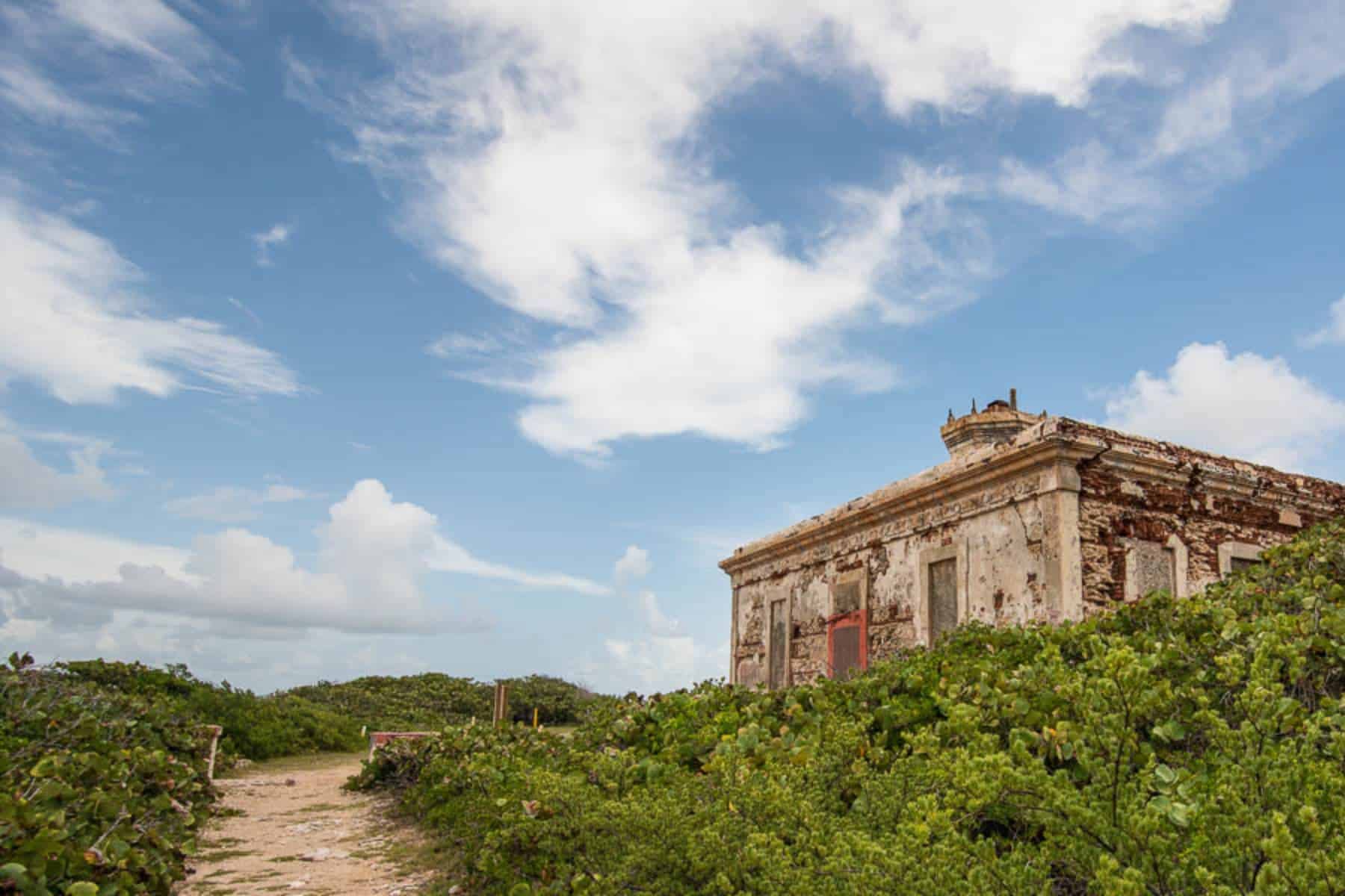 malecon-house-vieques-lighthouse