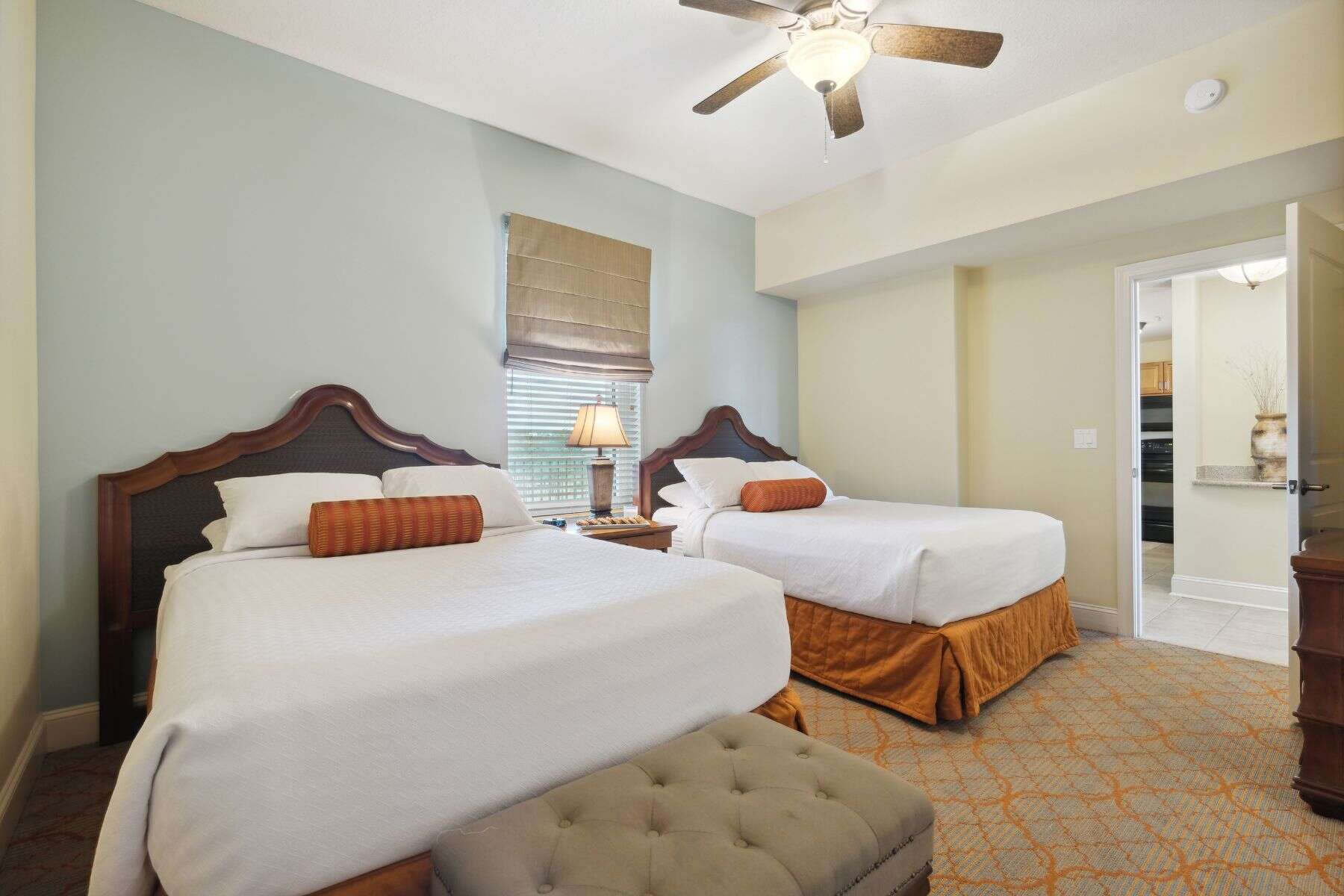 marina-inn-at-grande-dunes-beds