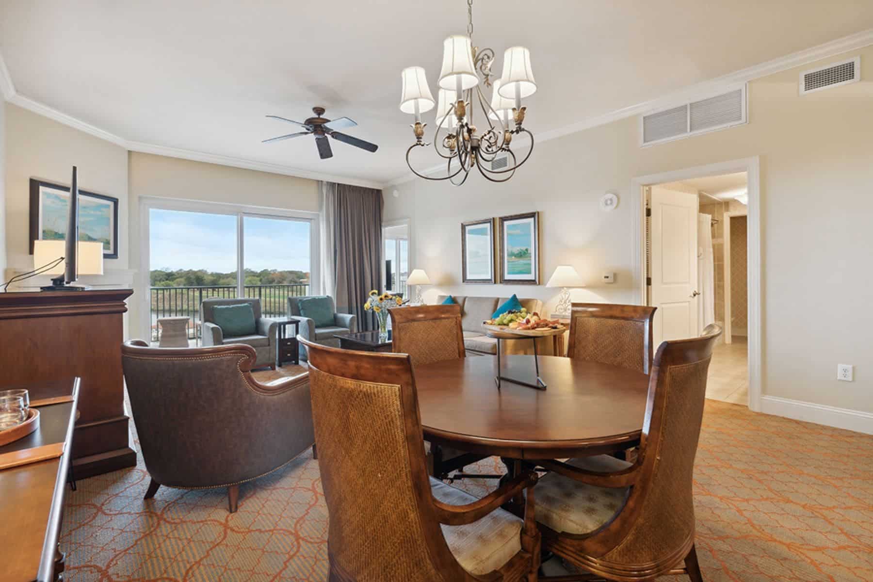 marina-inn-at-grande-dunes-living-room