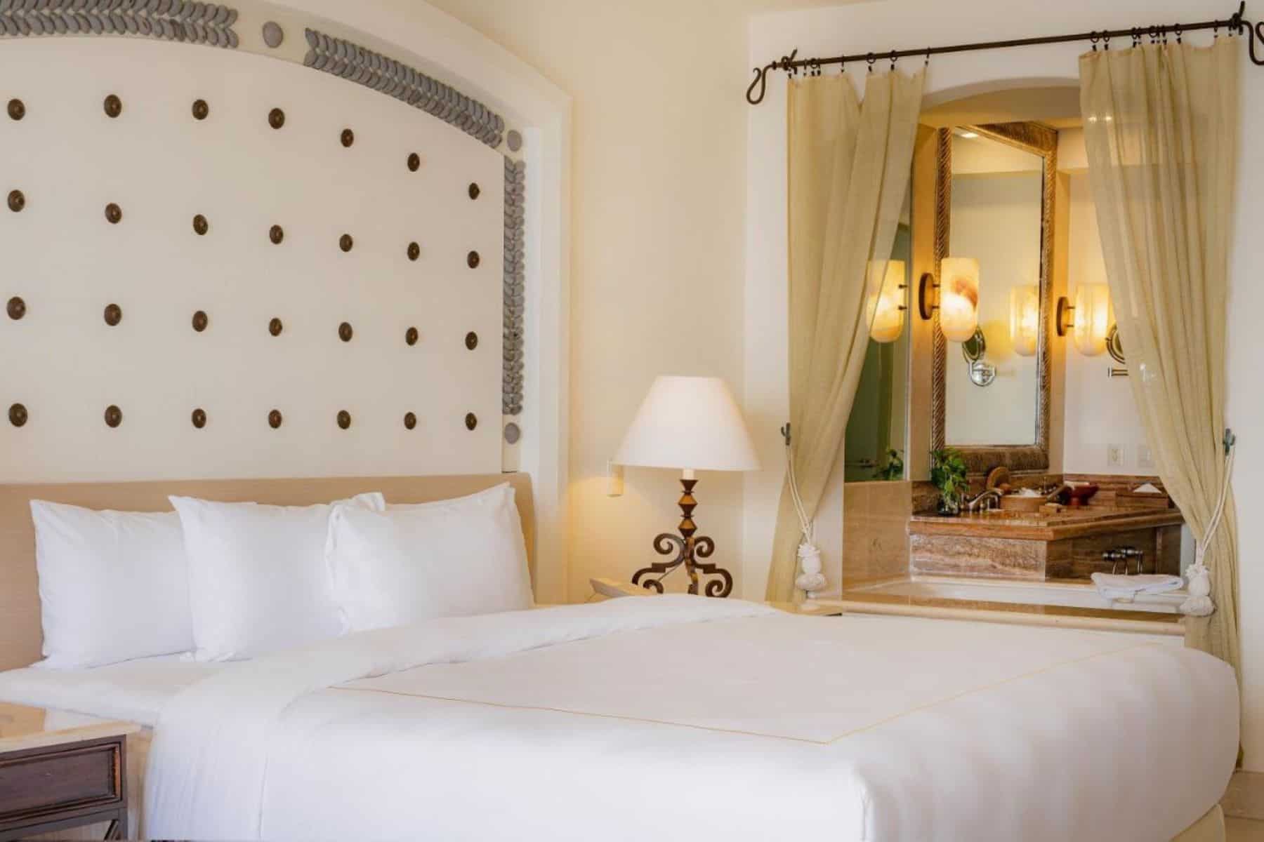 marquis-los-cabos-bed