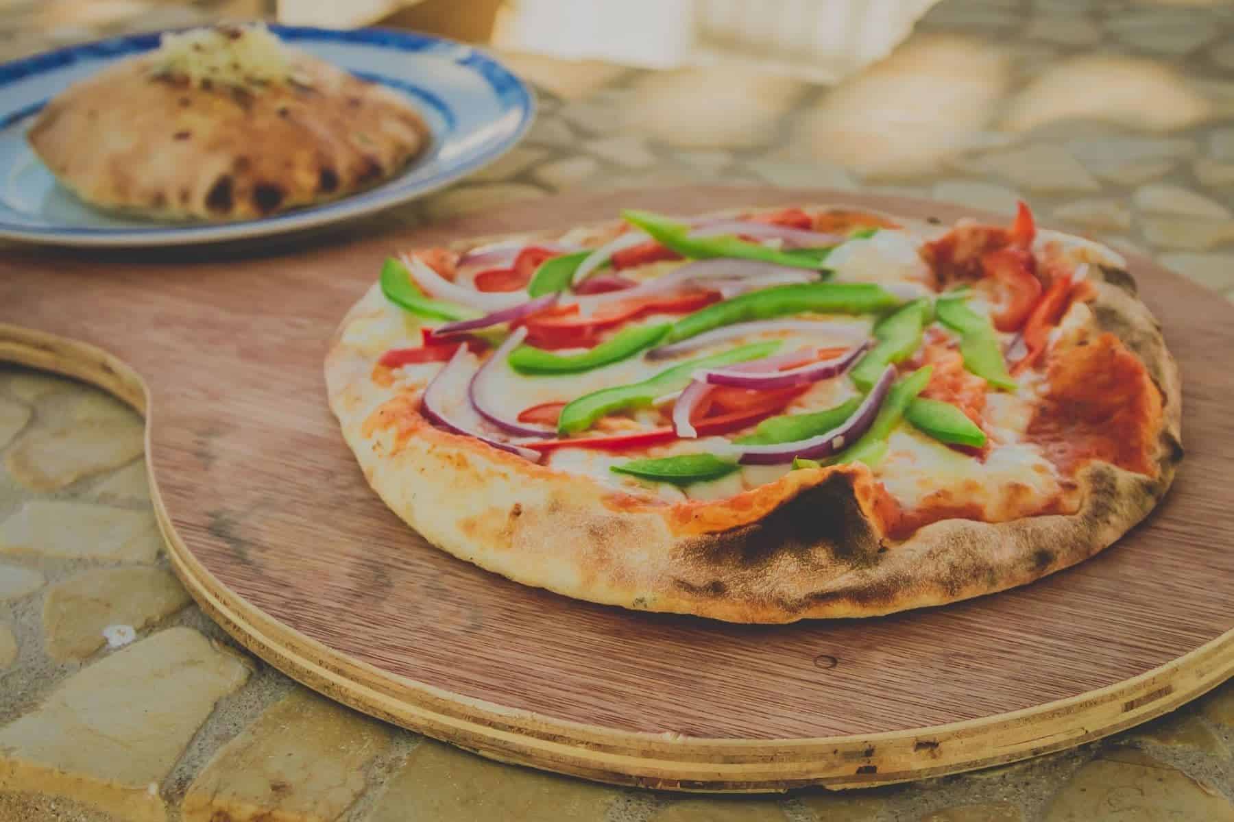 marquis-los-cabos-pizza-close