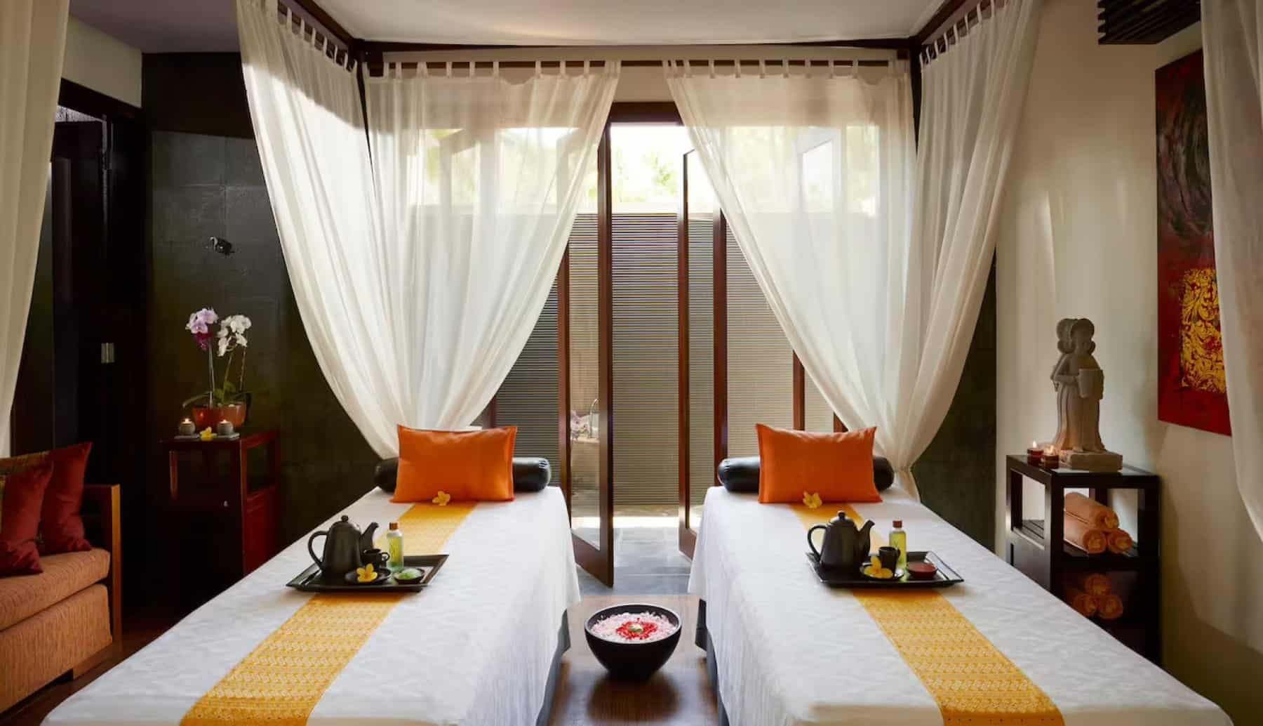 melia-bali-yhi-spa-beds