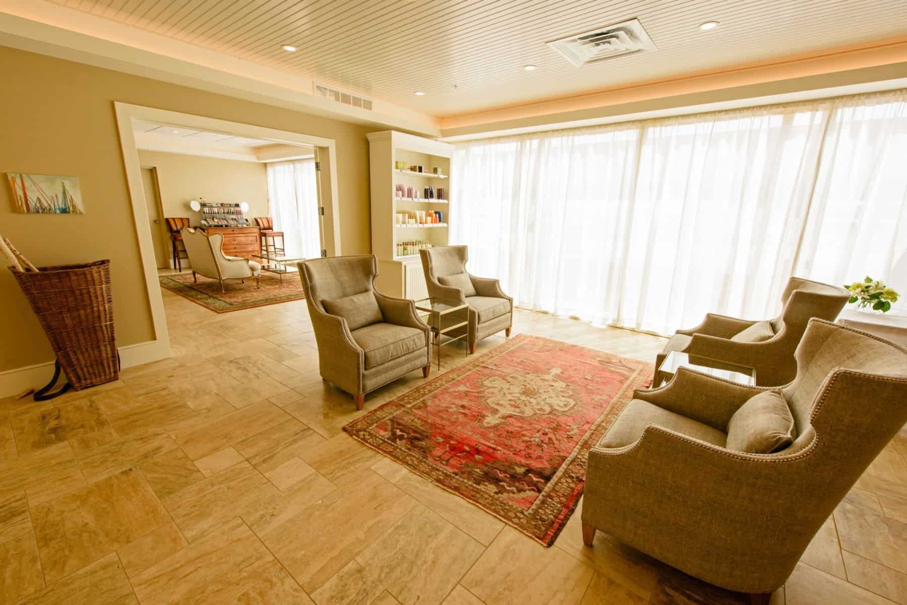 mission-point-resort-living