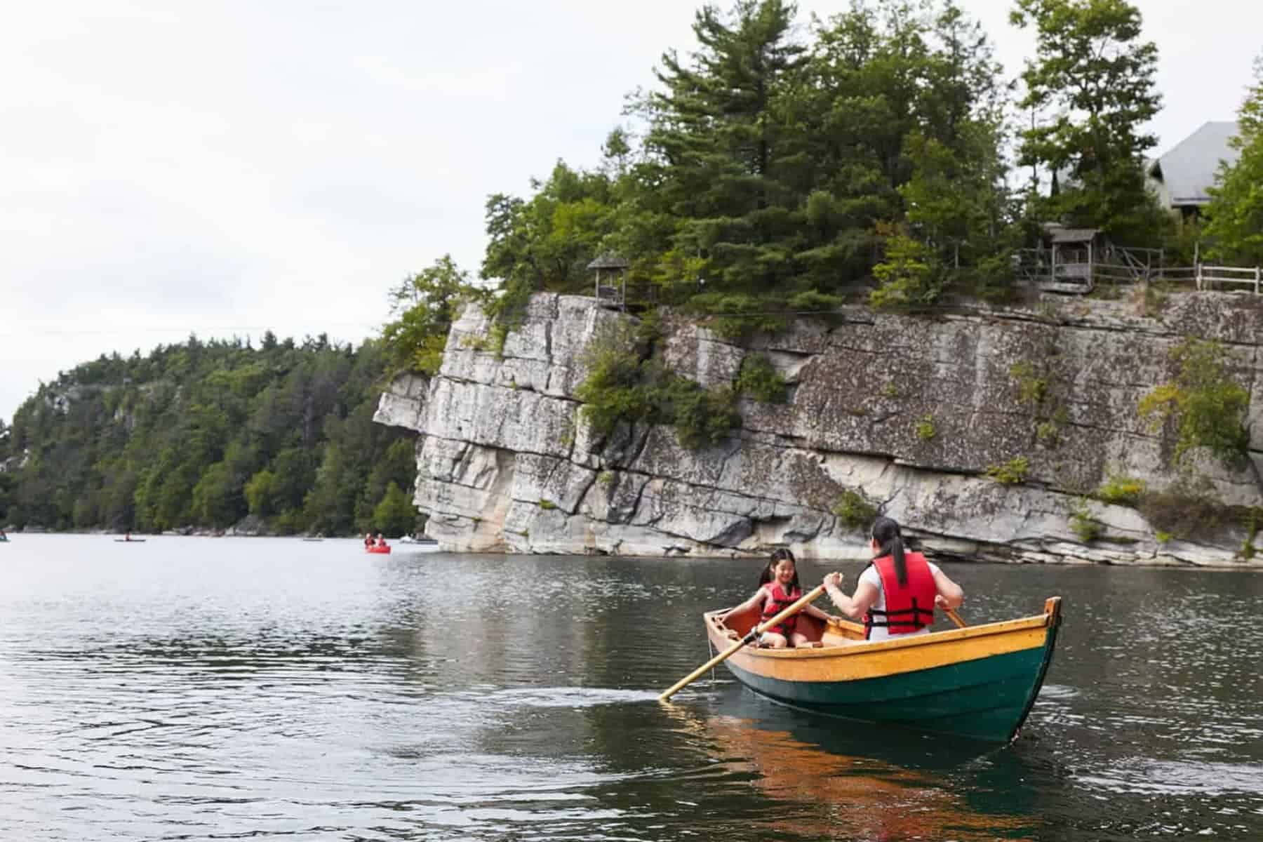 mohonk-mountain-house-new-paltz-new-york-boating