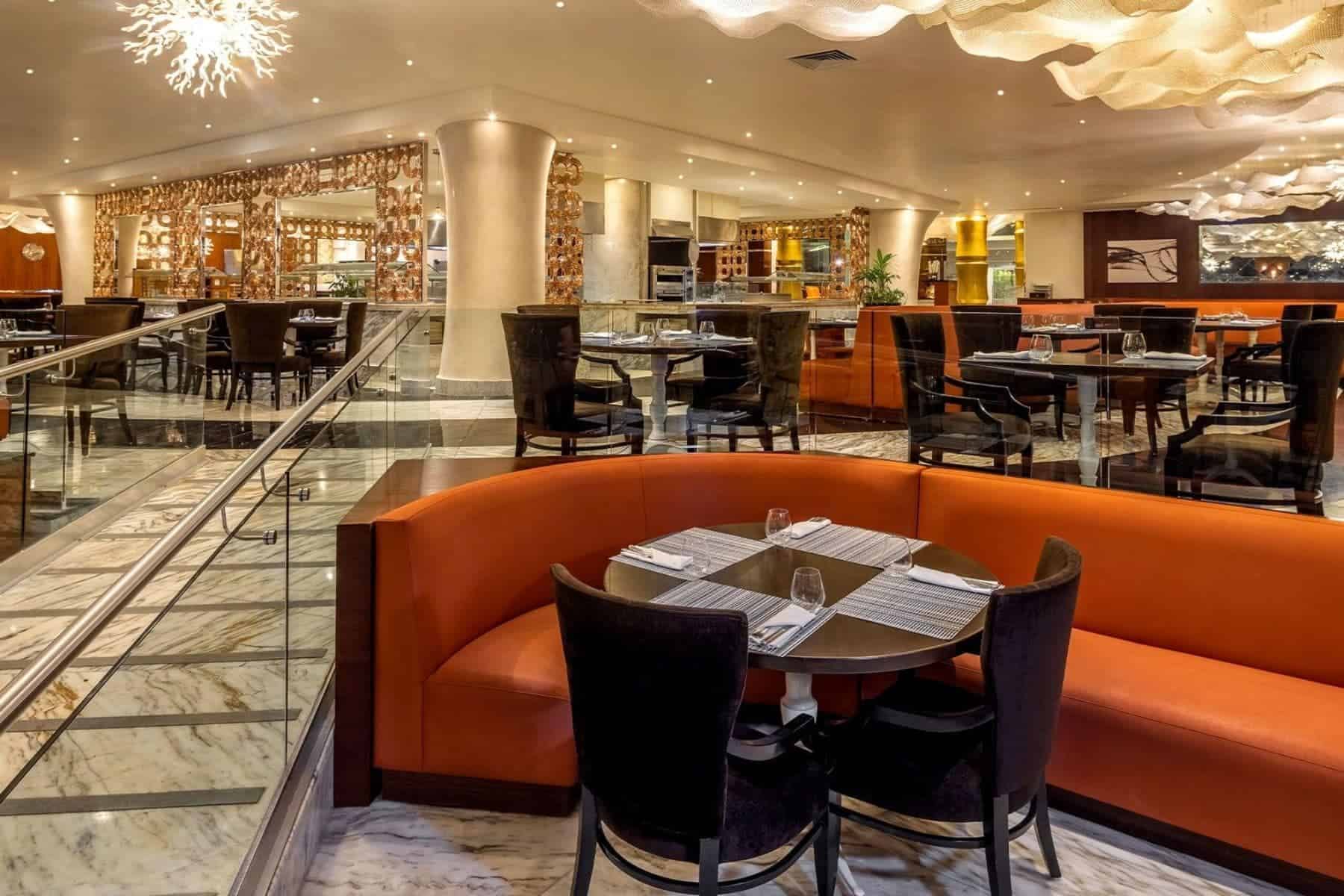 moon-palace-cancun-beach-el-manglar