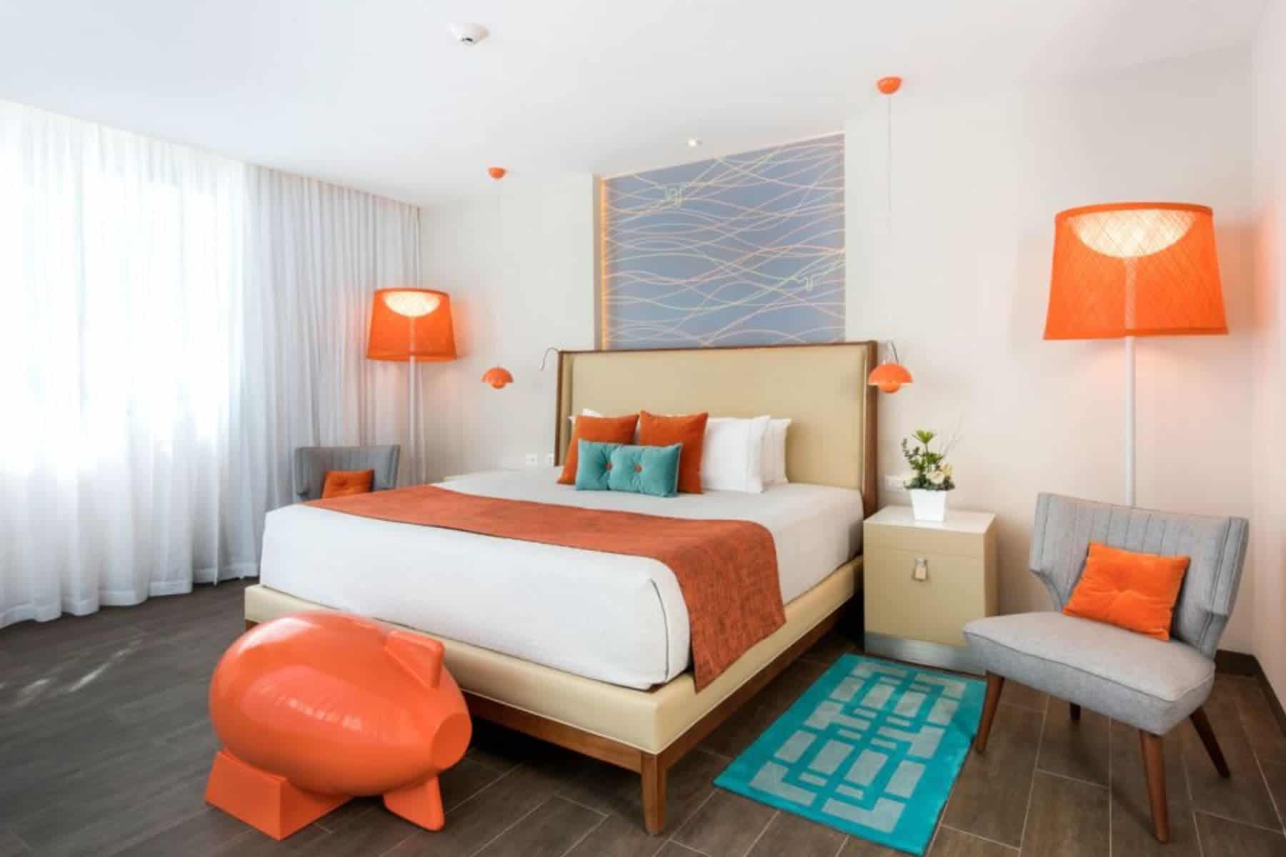 Nickelodeon Pool Super Villa Bedroom