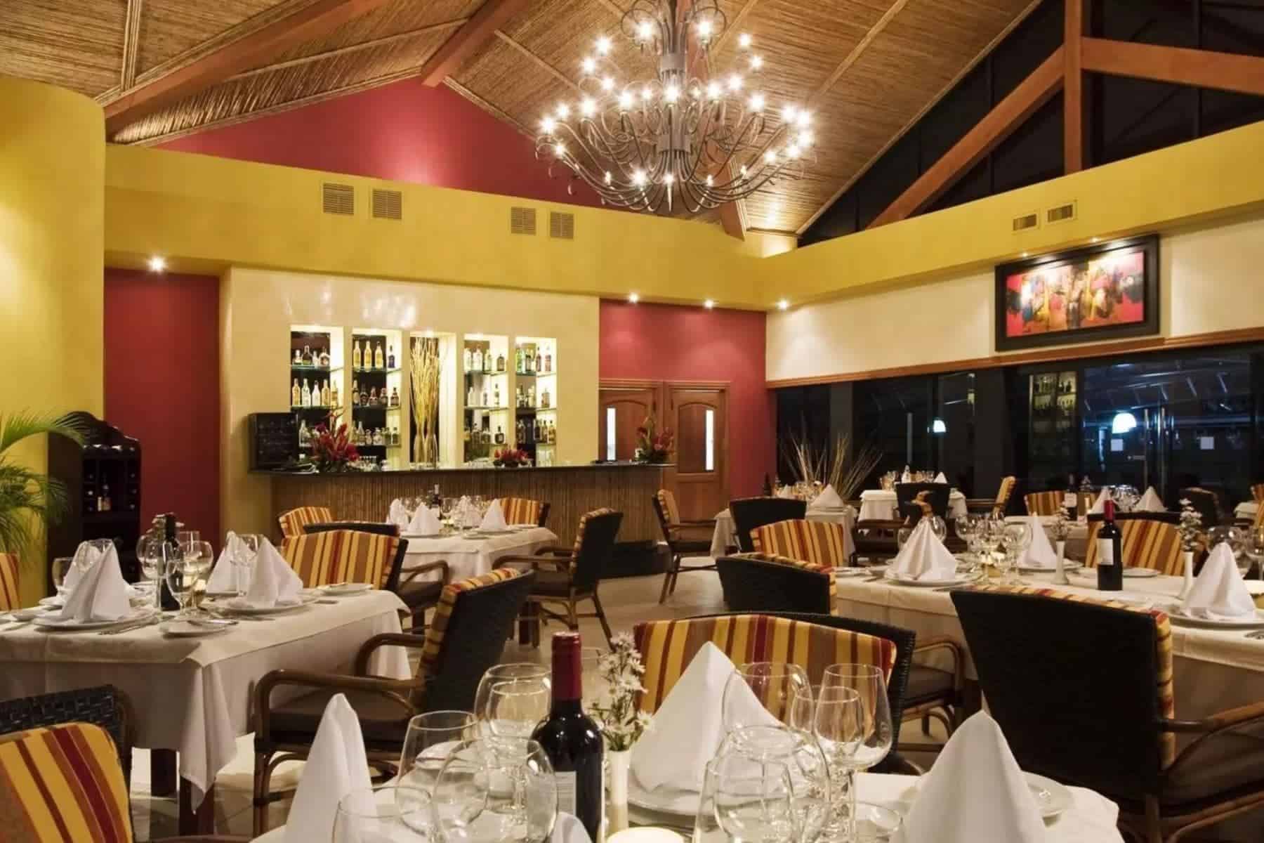 Occidental Tamarindo Bar