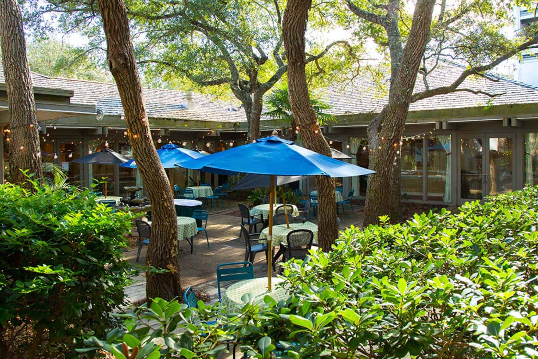 ocean-creek-resort-outdoor-patio
