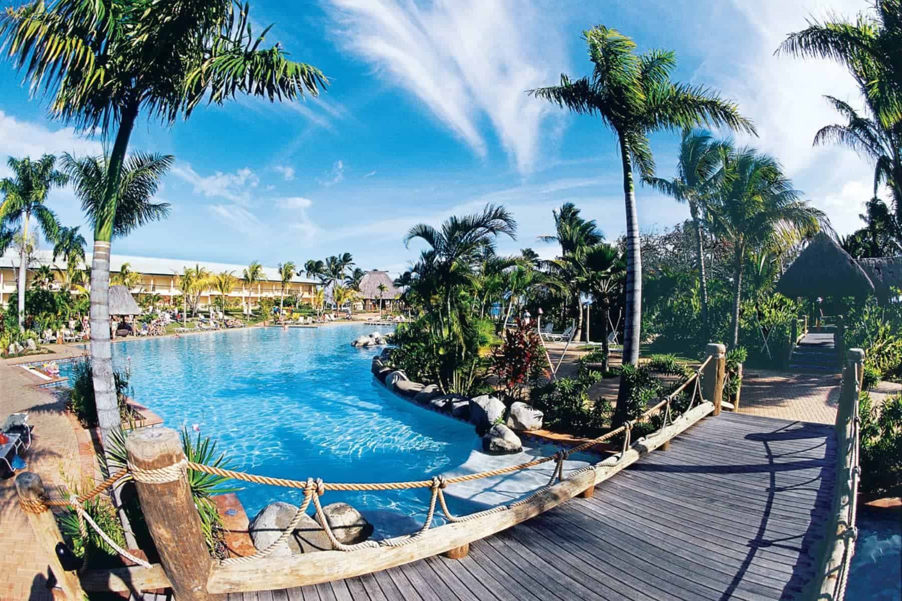 outrigger-fiji-beach-resort-pools
