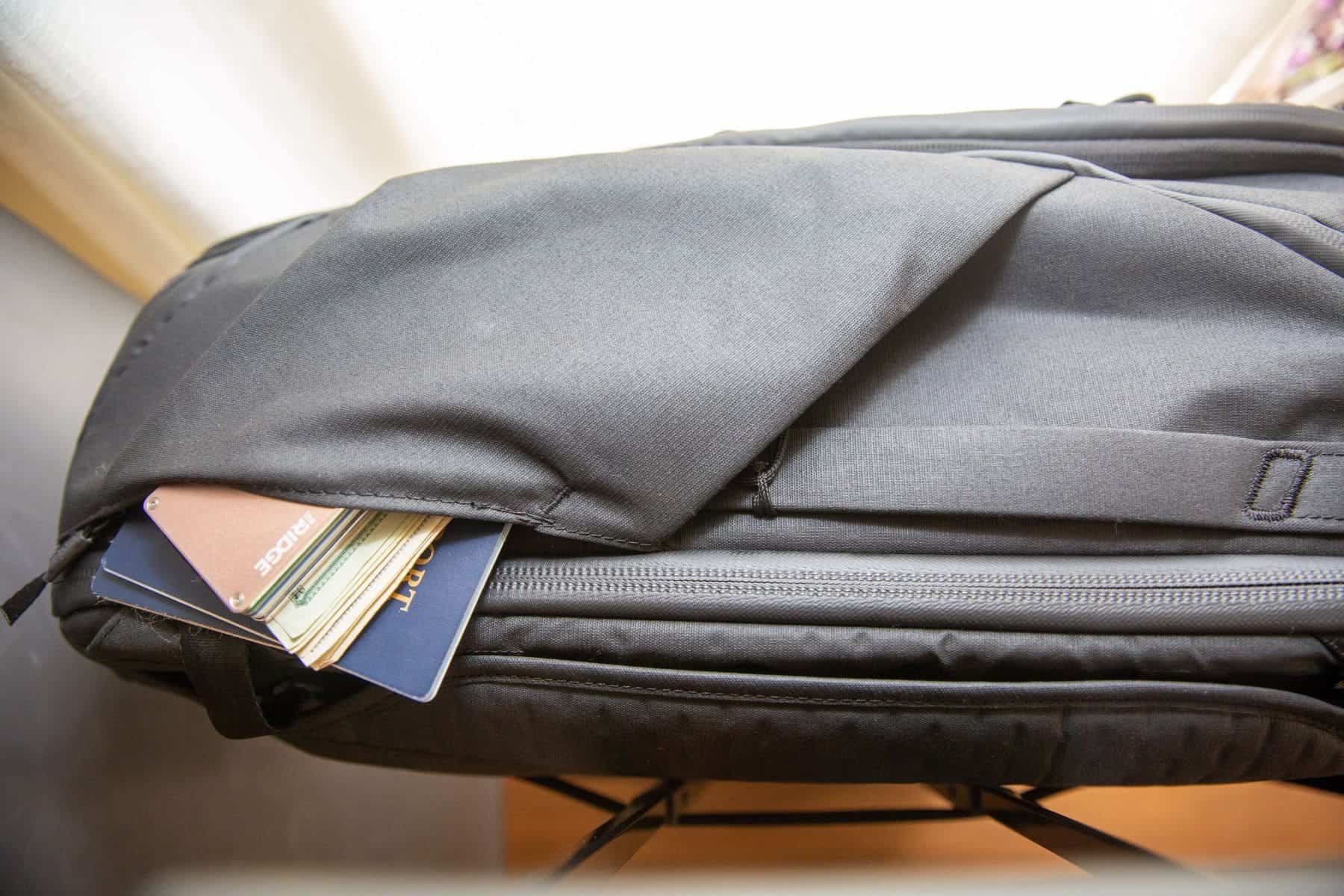 Secret zip pockets in the large side slip pockets may be a more discreet way to carry valuables
