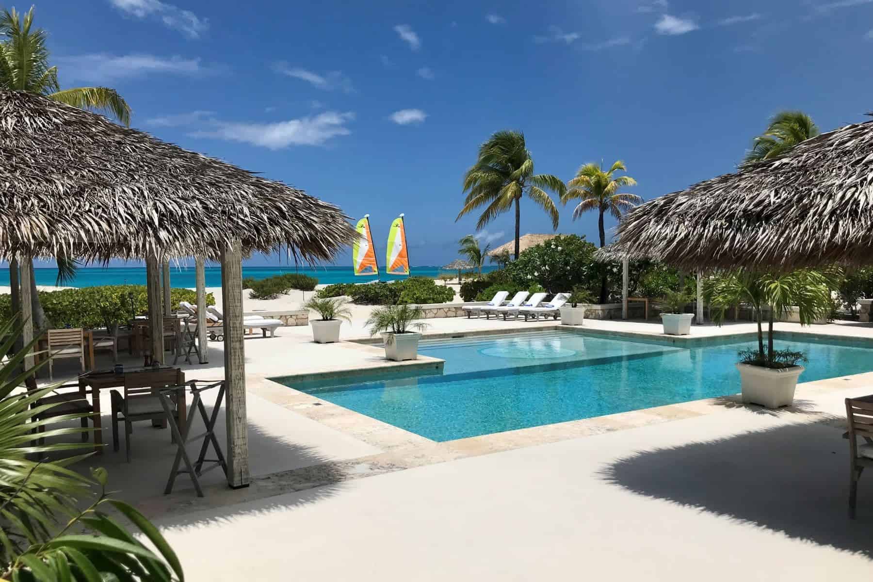 pine-cay-turks-and-caicos-swimming-pool