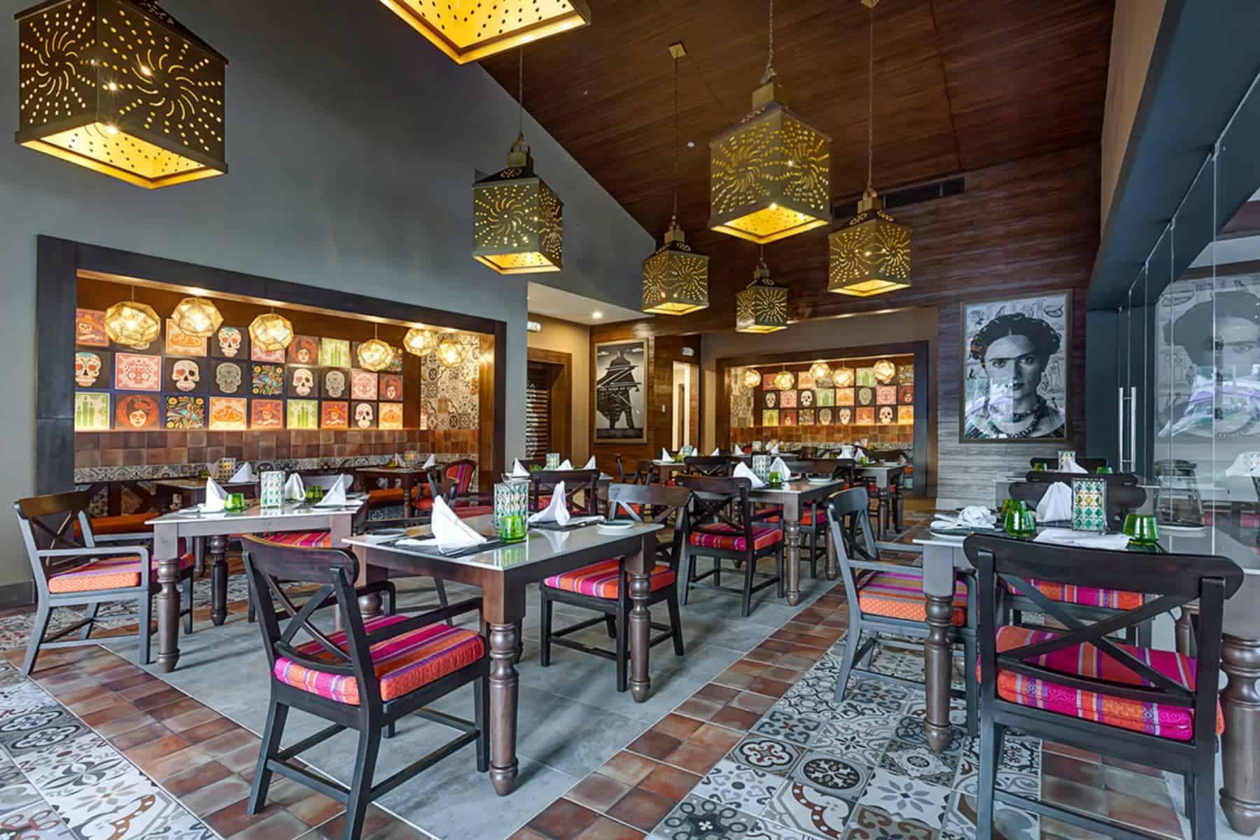 planet-hollywood-costa-rica-blue-star