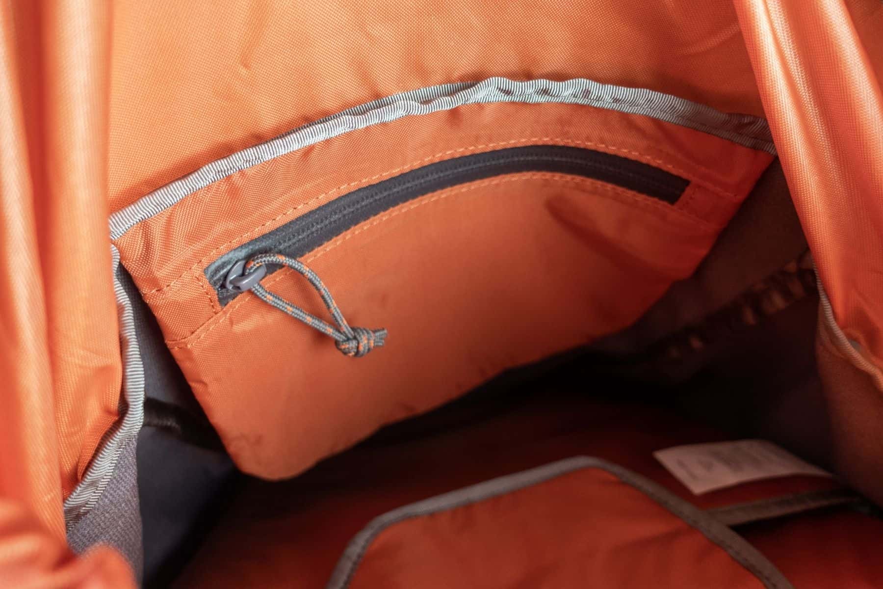 salkan-inside-pocket-with-zipper