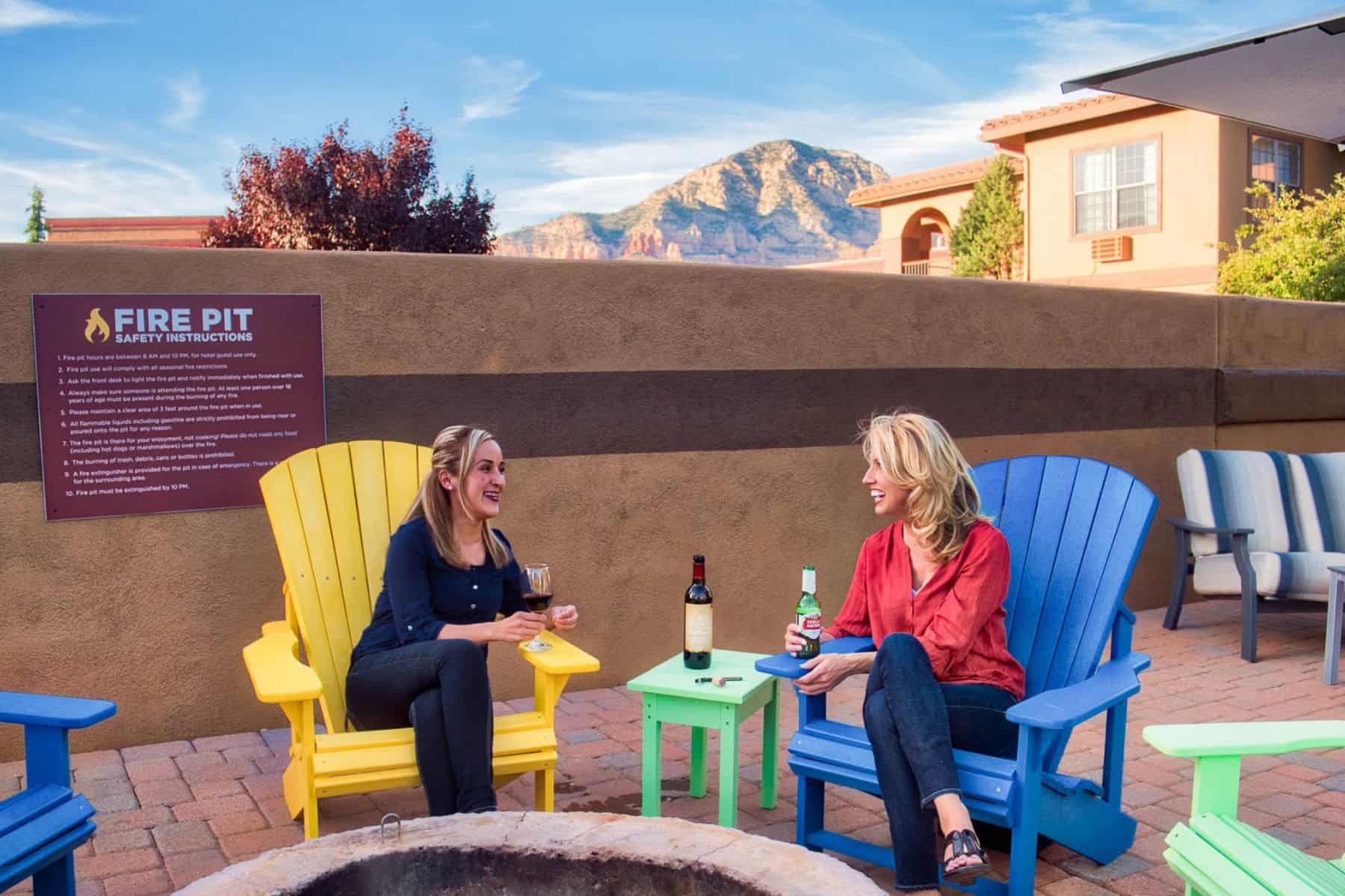 sedona-real-inn-and-suites-wine