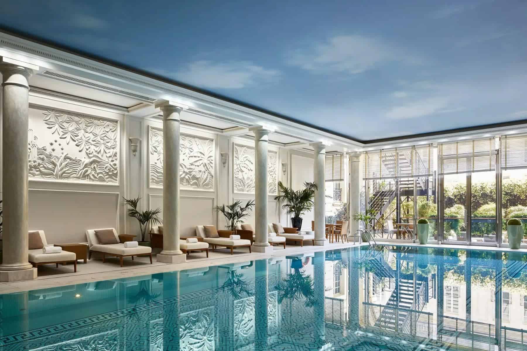 shangri-la-paris-side-pool